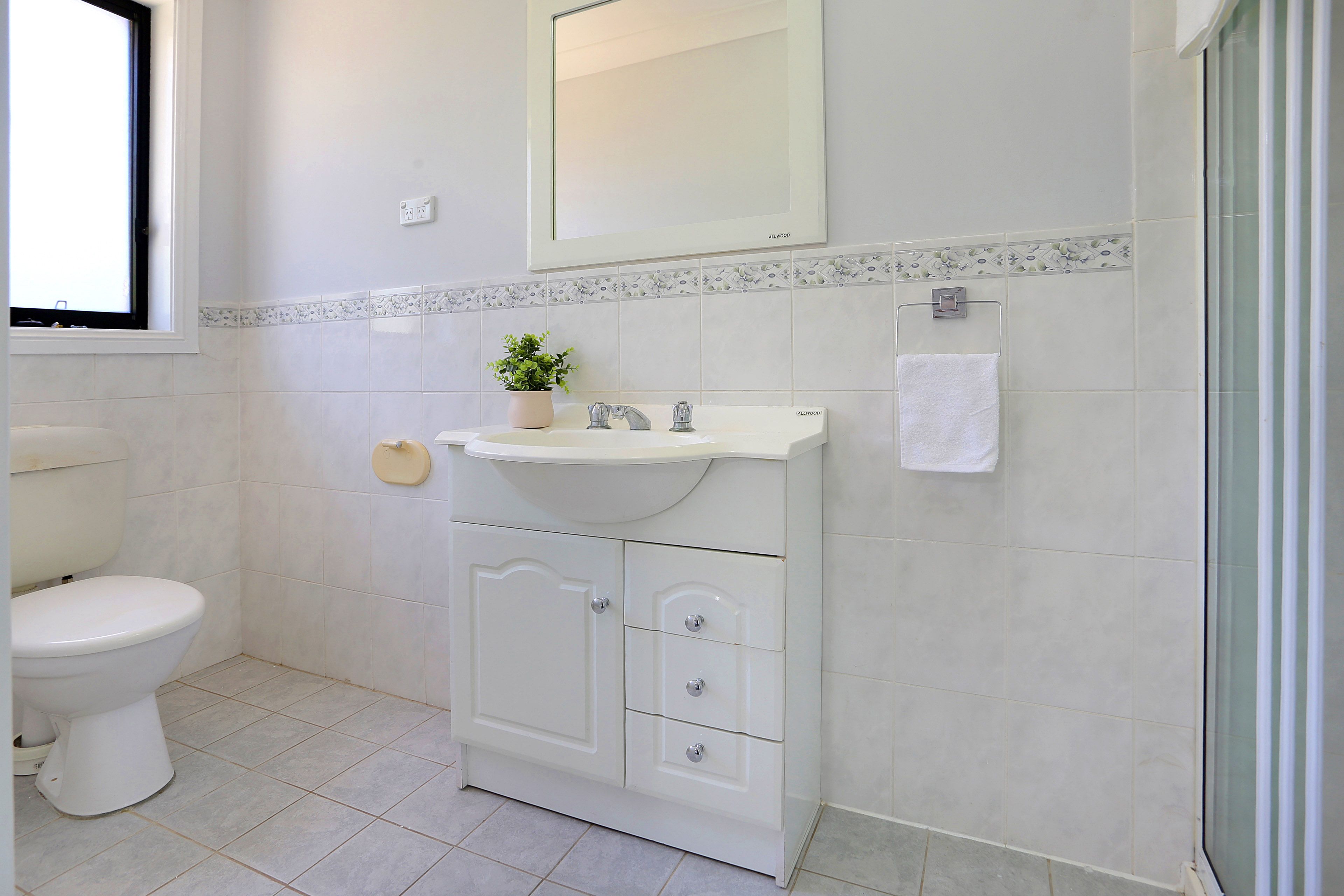 2/149 Toongabbie Road — photo 9 of 11