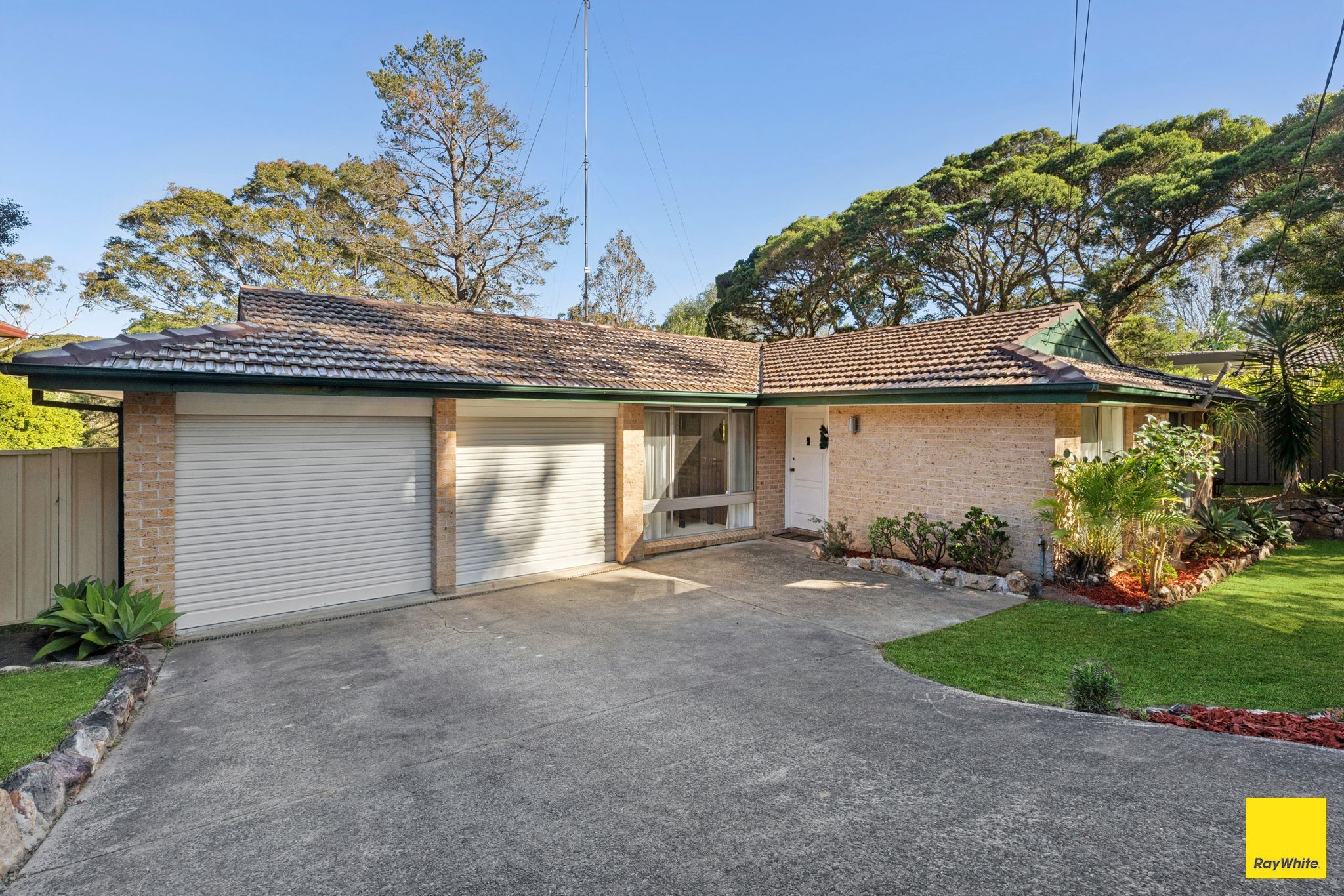 1 Roseneath Place, Engadine, NSW 2233
