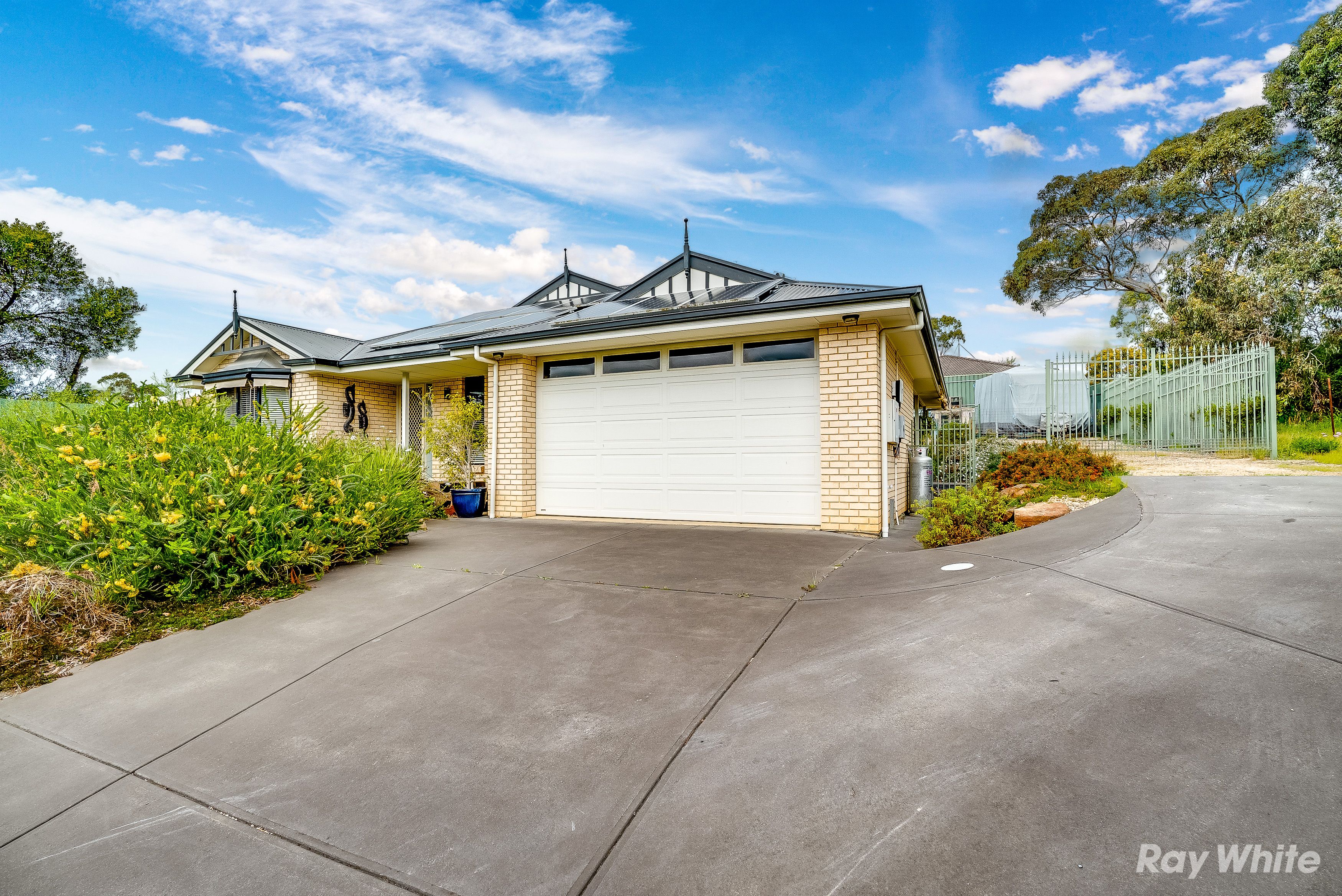 9 RICHARDSON Road, Victor Harbor SA 5211