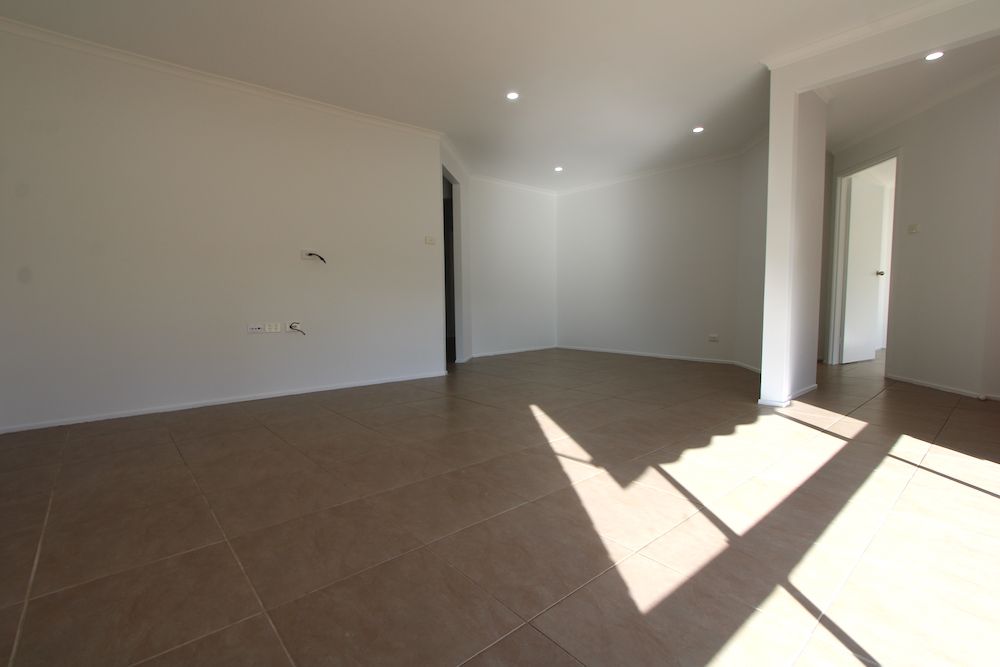 12 Bennett Street, Minto, NSW 2566