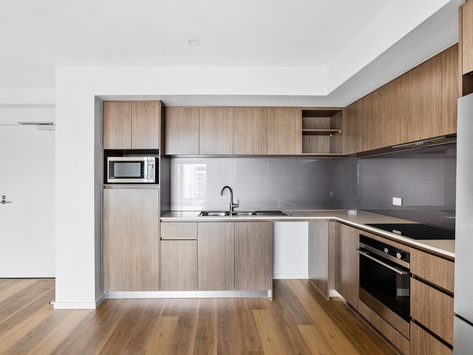 Where Lifestyle, Location and Luxury Align — photo 4 of 26