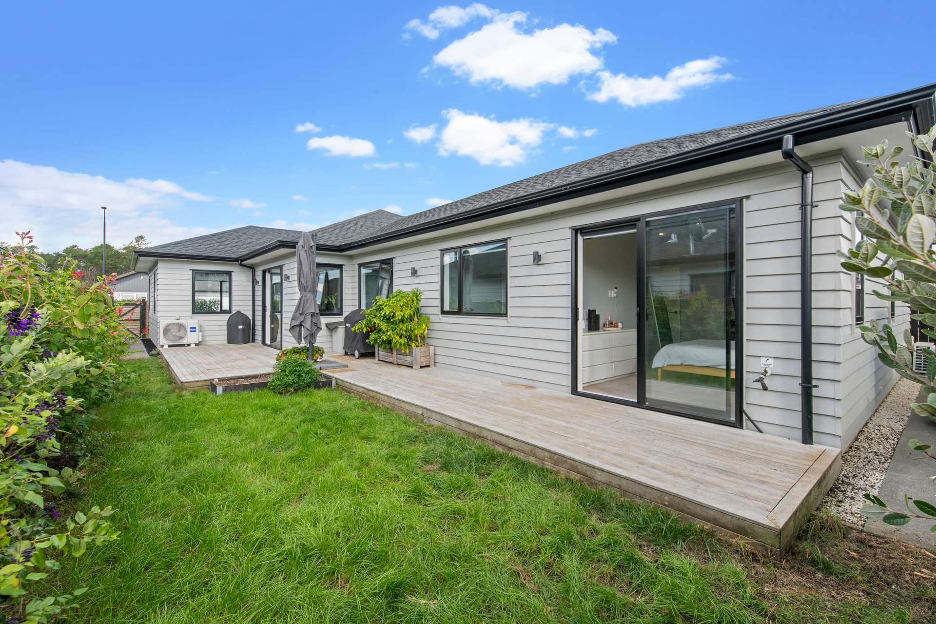 12 Vinistra Road photo 14