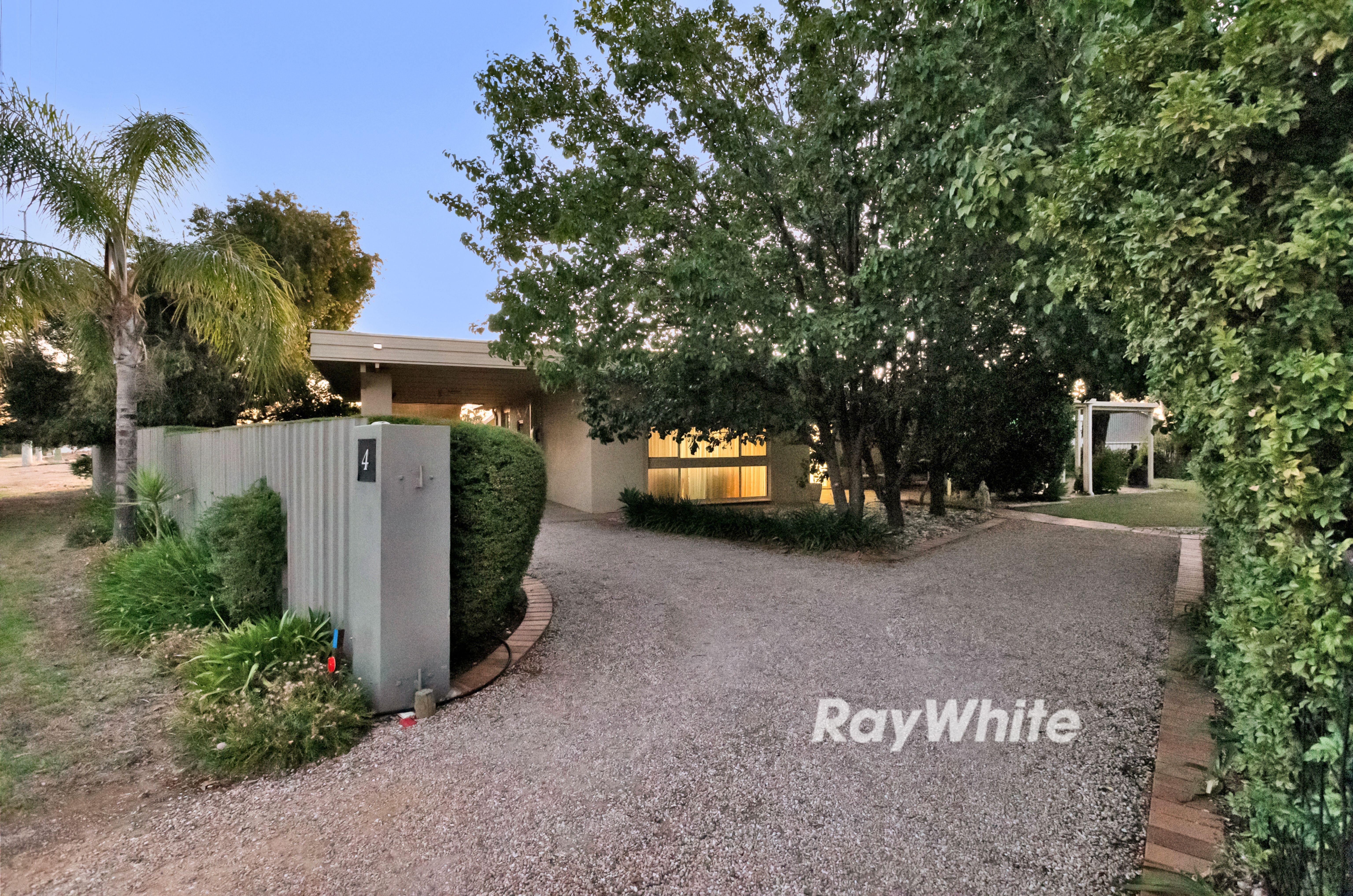 4 Punt Road, Gol Gol NSW 2738