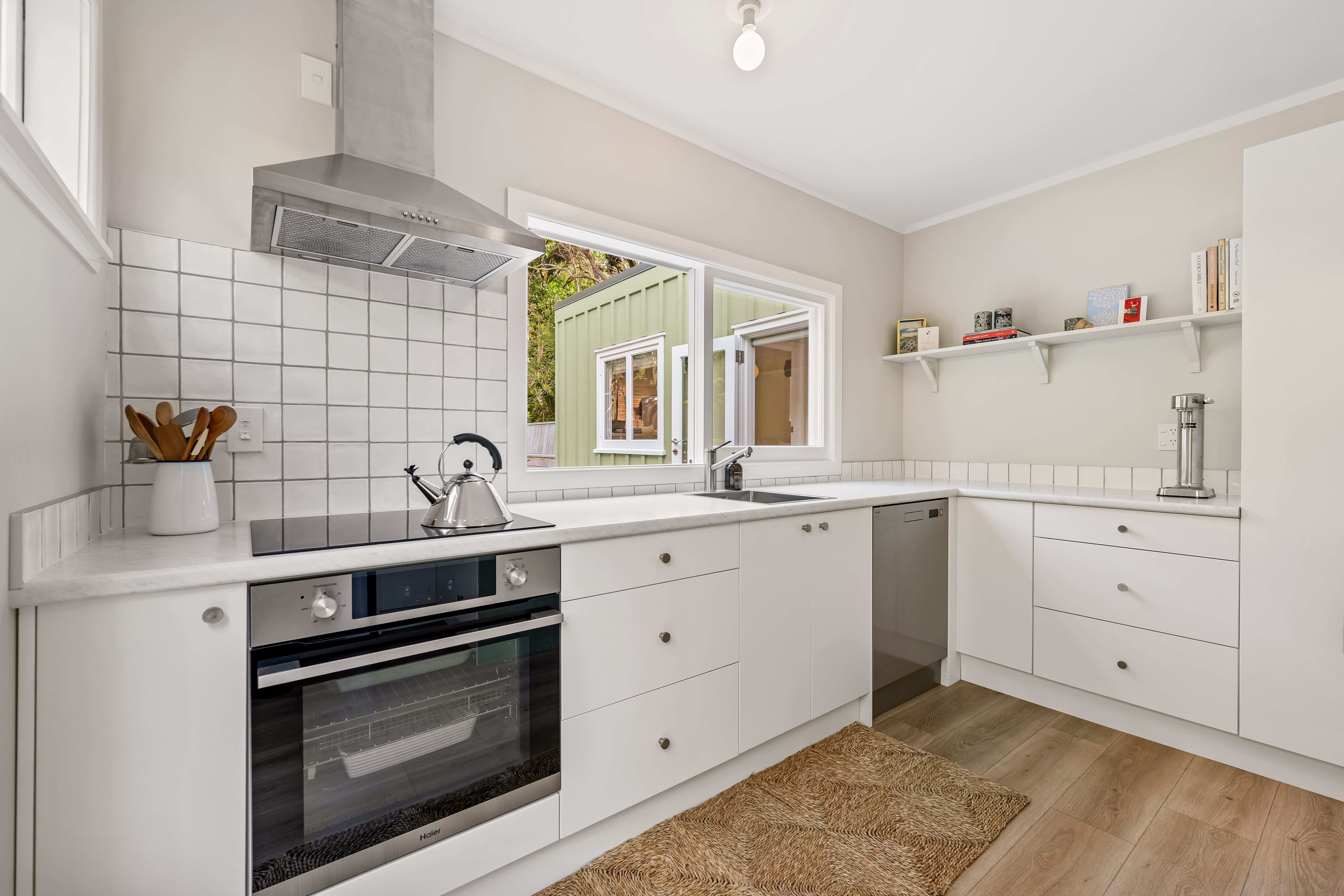 70 Seaview Road, Piha, Waitakere City