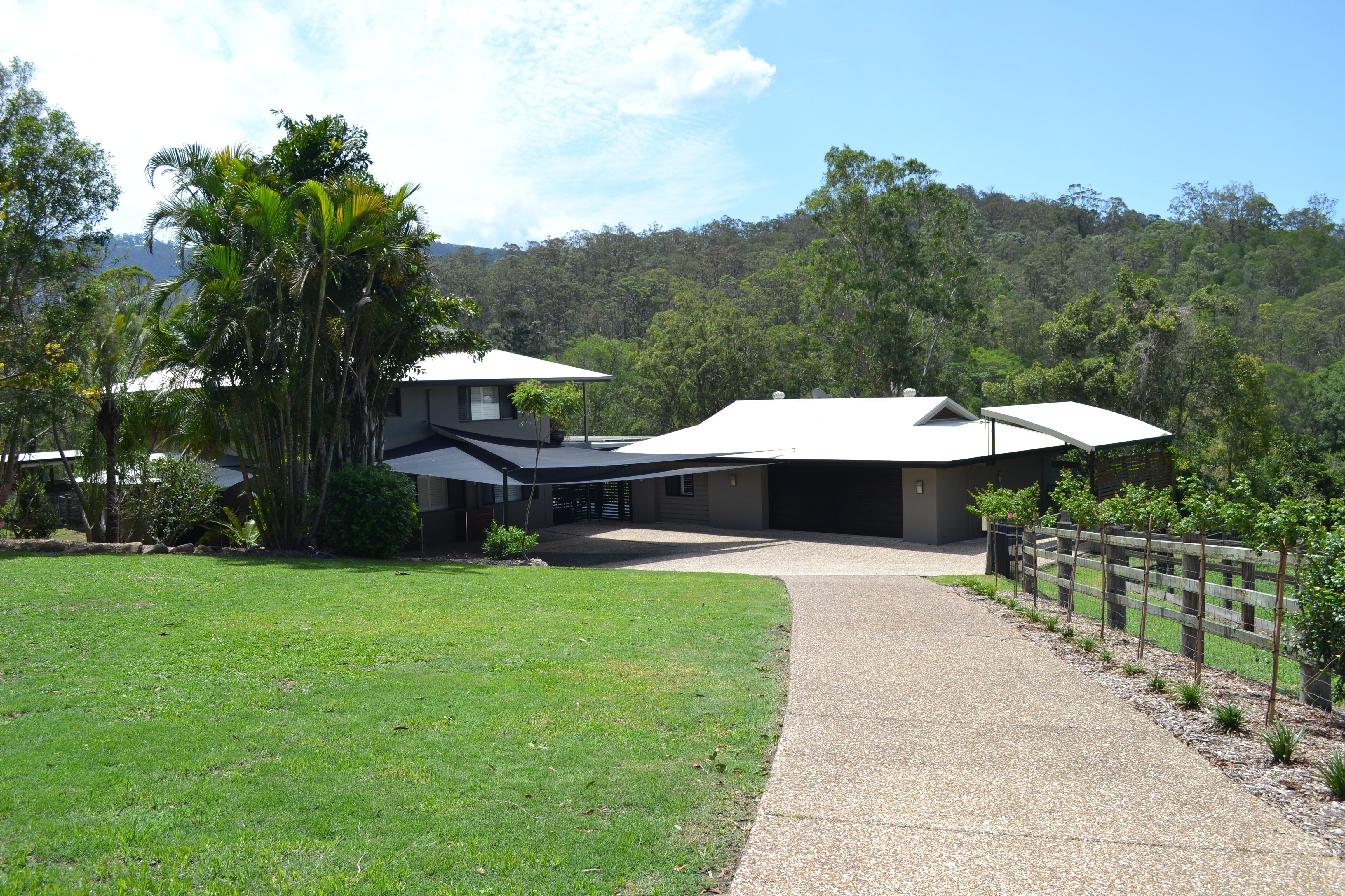 432 Guanaba Creek Road, Guanaba QLD 4210