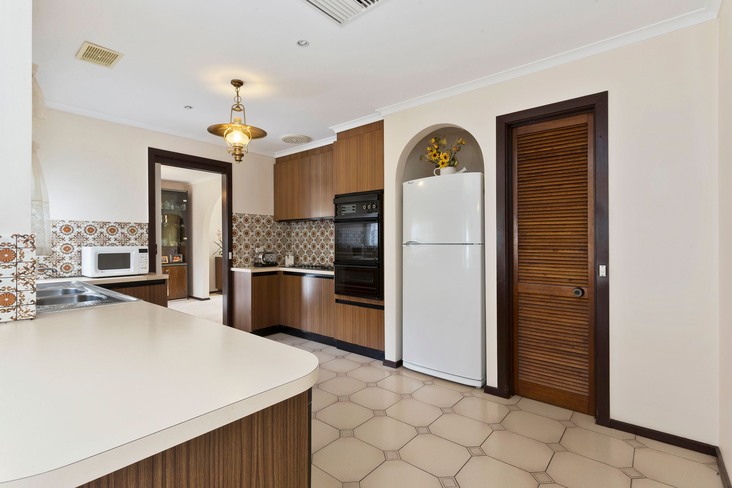 3 Grantley Drive, Gladstone Park, VIC 3043