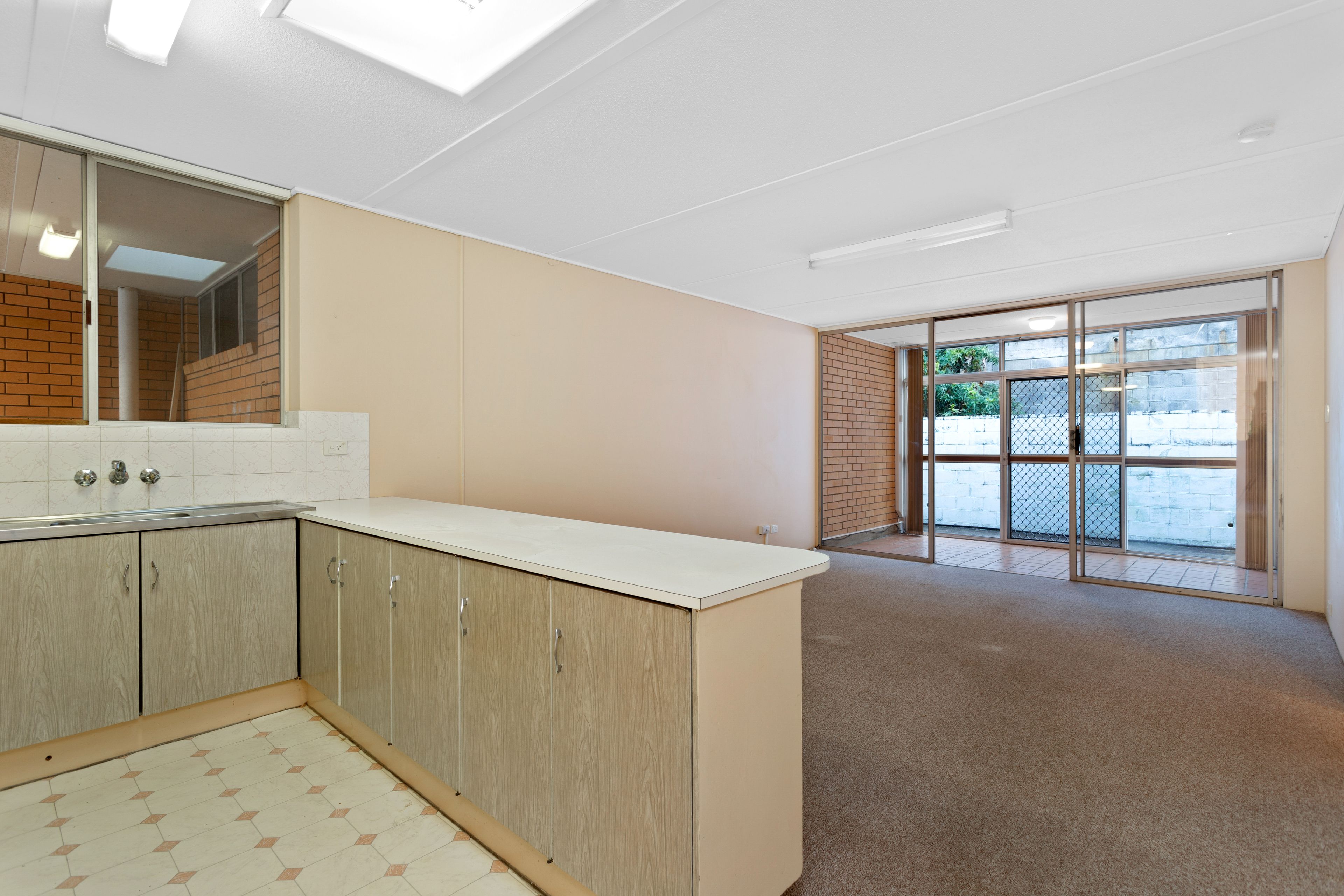 5/4 Marine Parade, Southport, QLD 4215