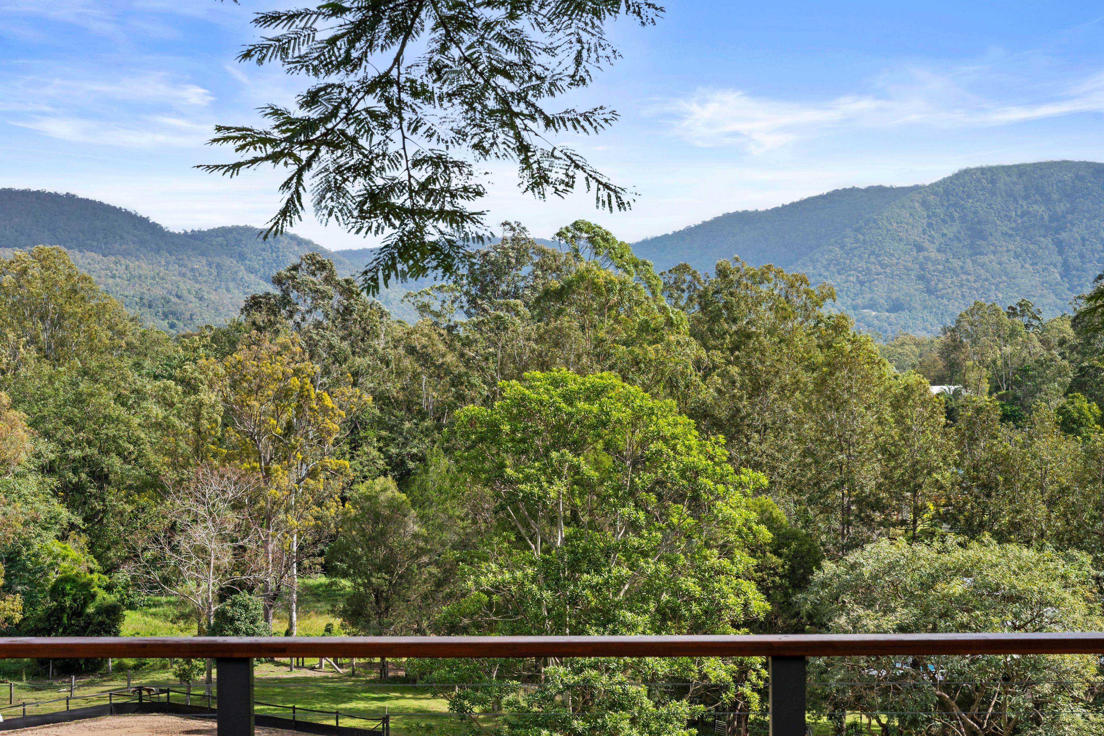 27 Westbourne Drive, Wights Mountain, QLD 4520