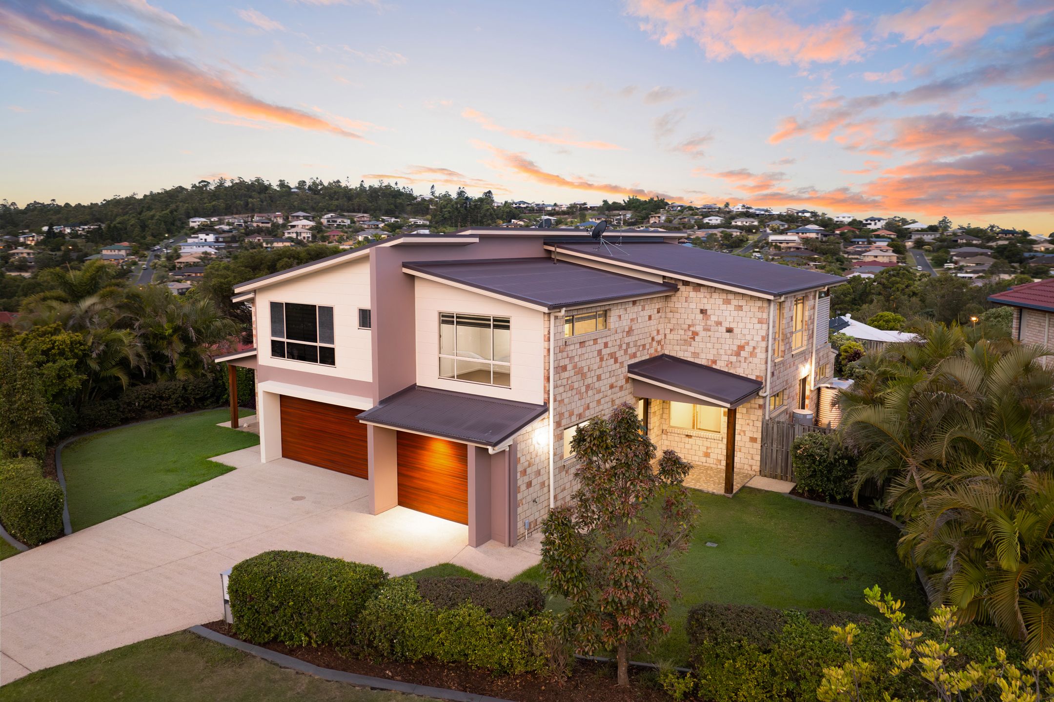 2/19 Beerwah Street, Pacific Pines, QLD 4211