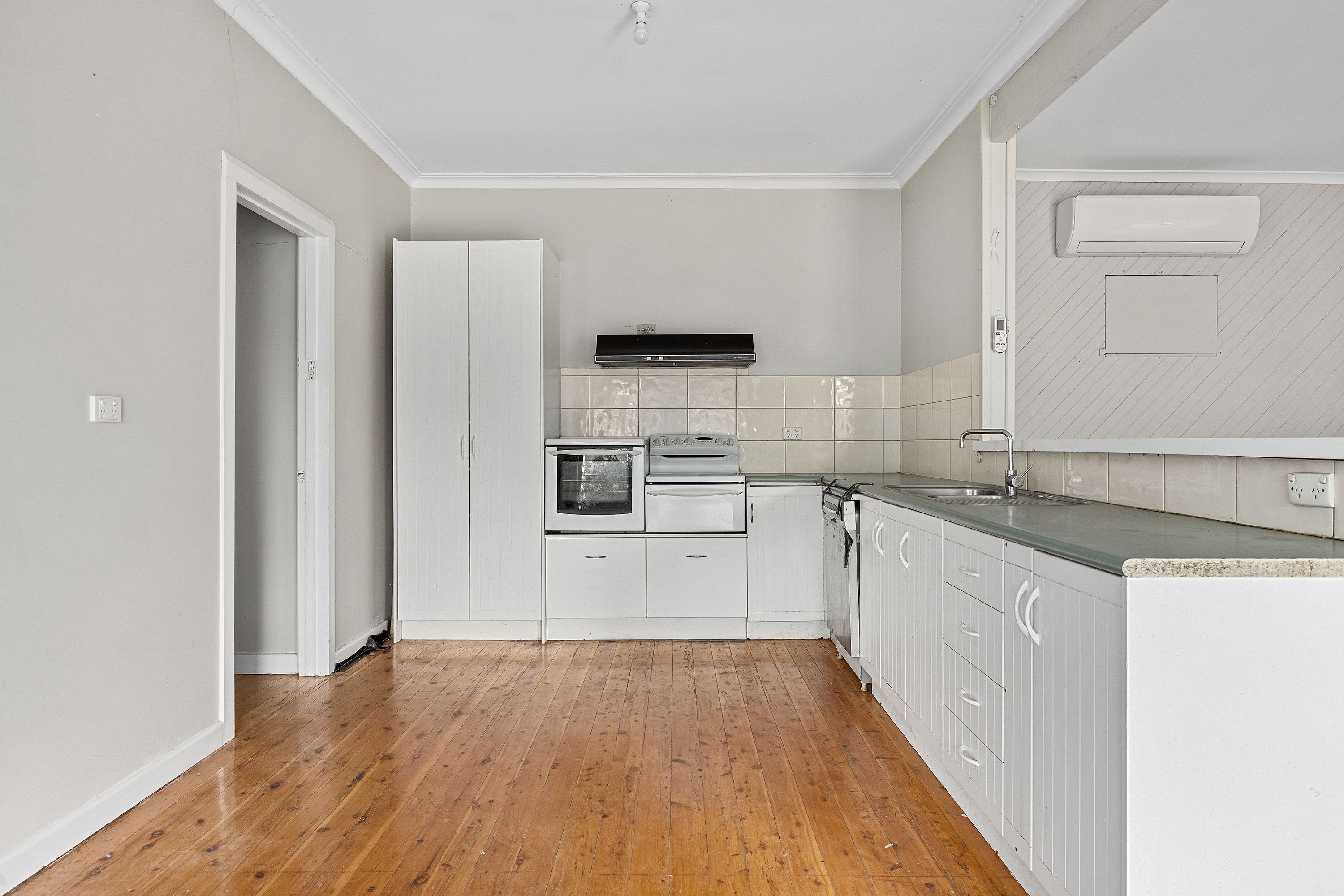 33 McIntosh Street — photo 6 of 15