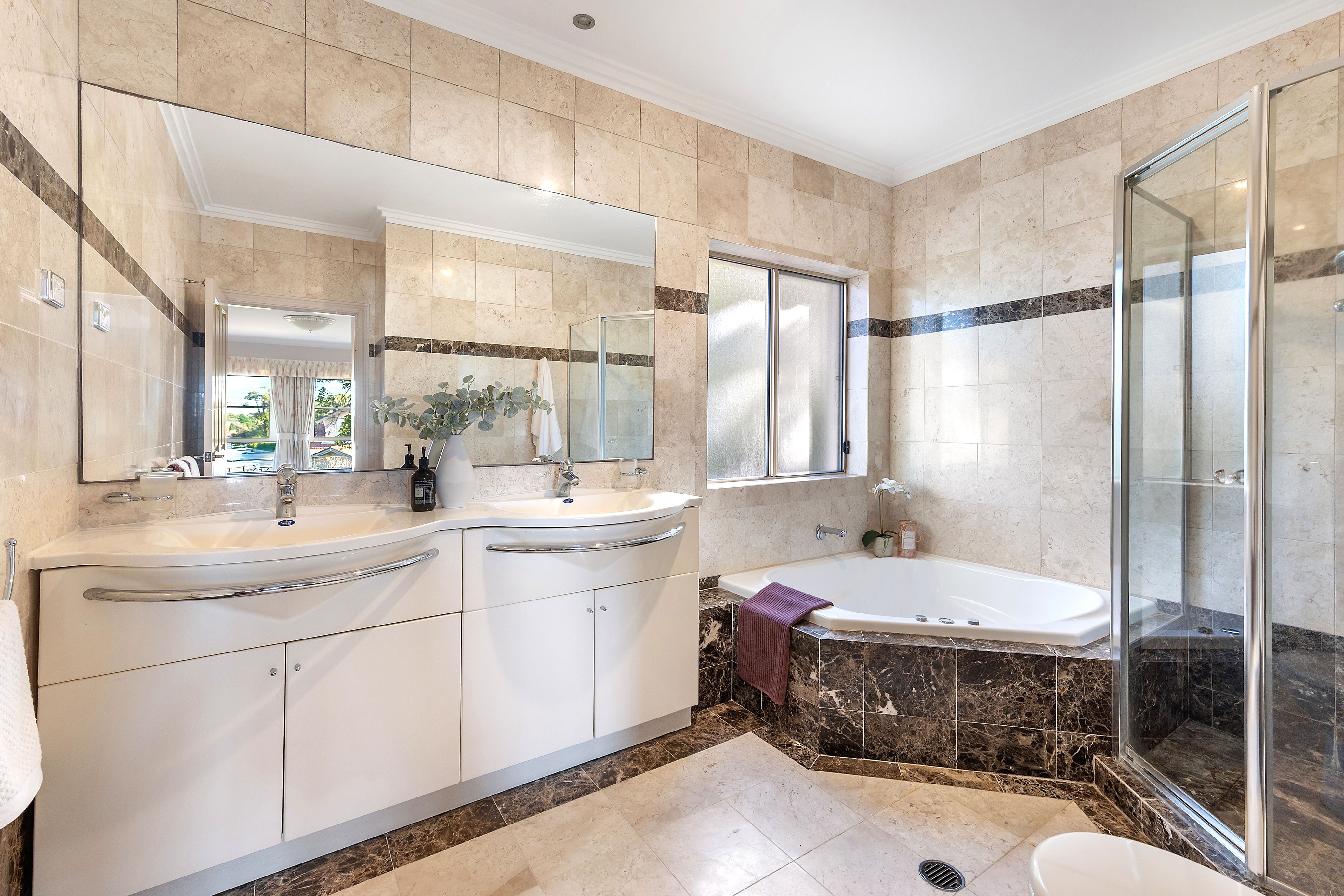 1 Kardella Avenue — photo 8 of 13