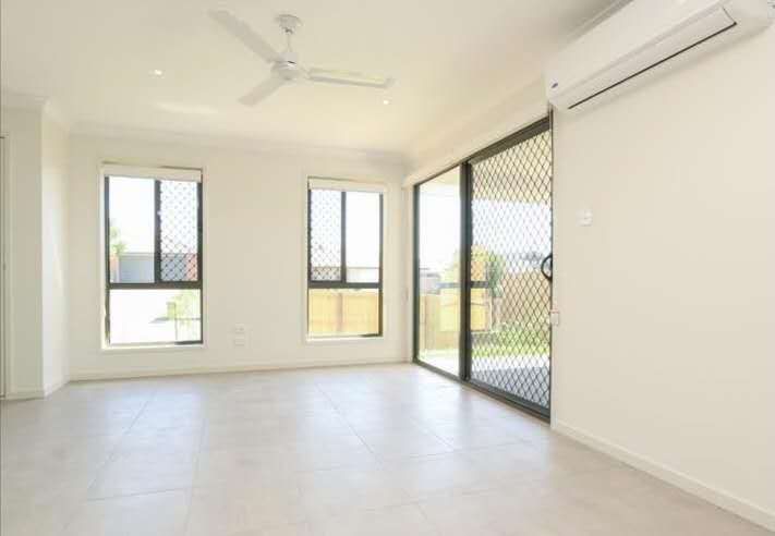 1/107 Reif Street — photo 3 of 8