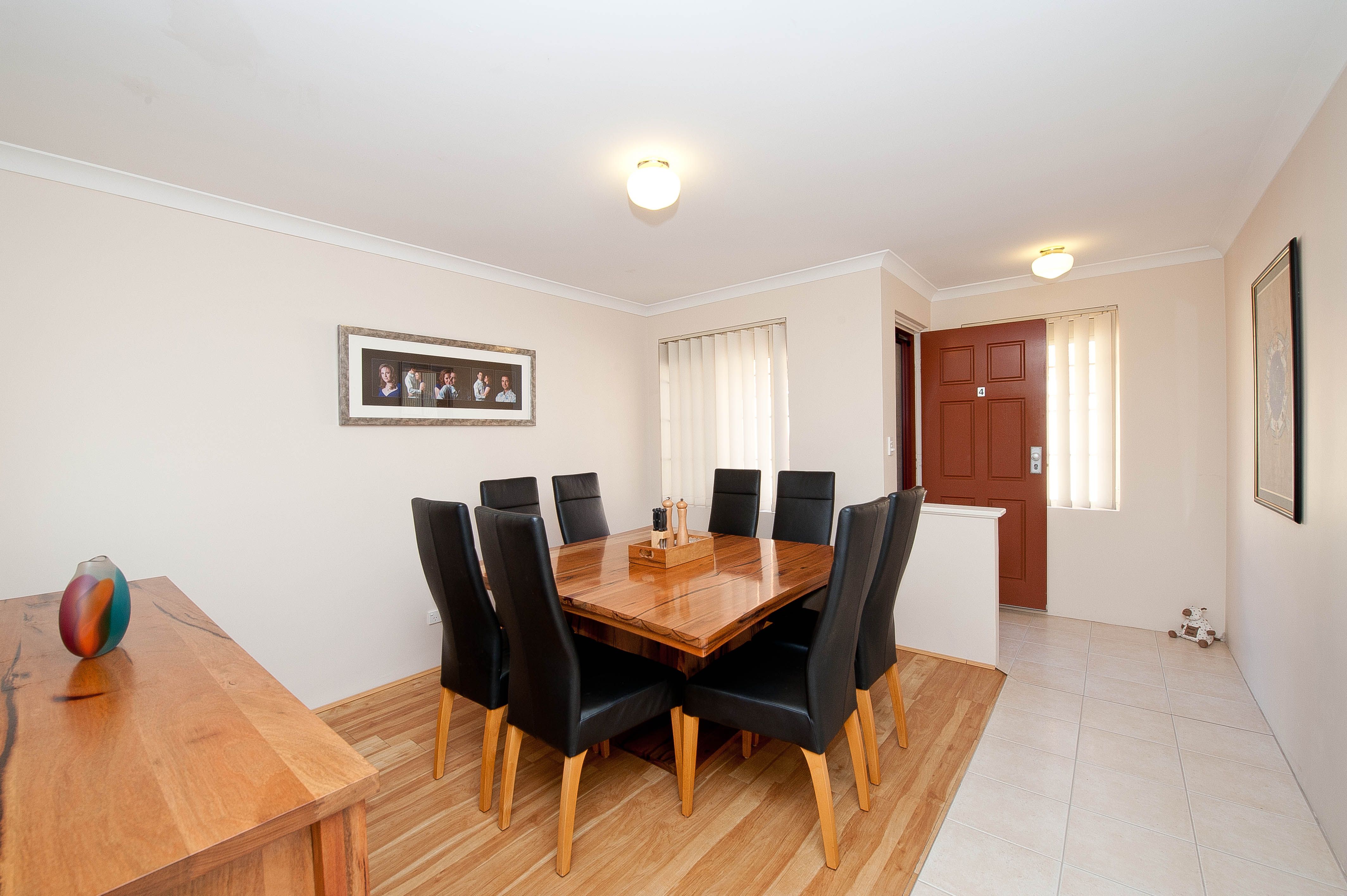 4/6 Hillcrest Road, Kewdale, WA 6105