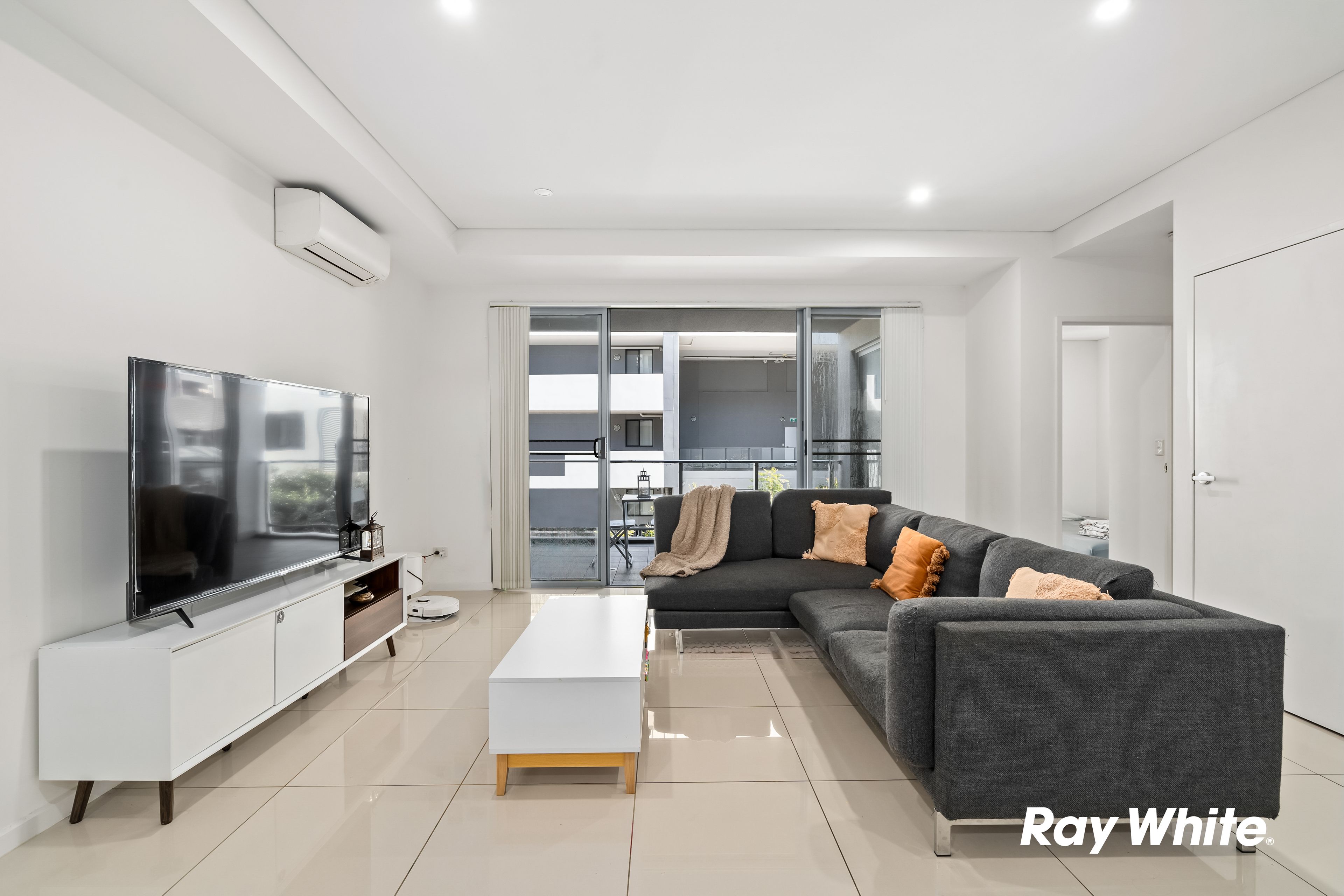 11 Junia Avenue, Toongabbie NSW 2146