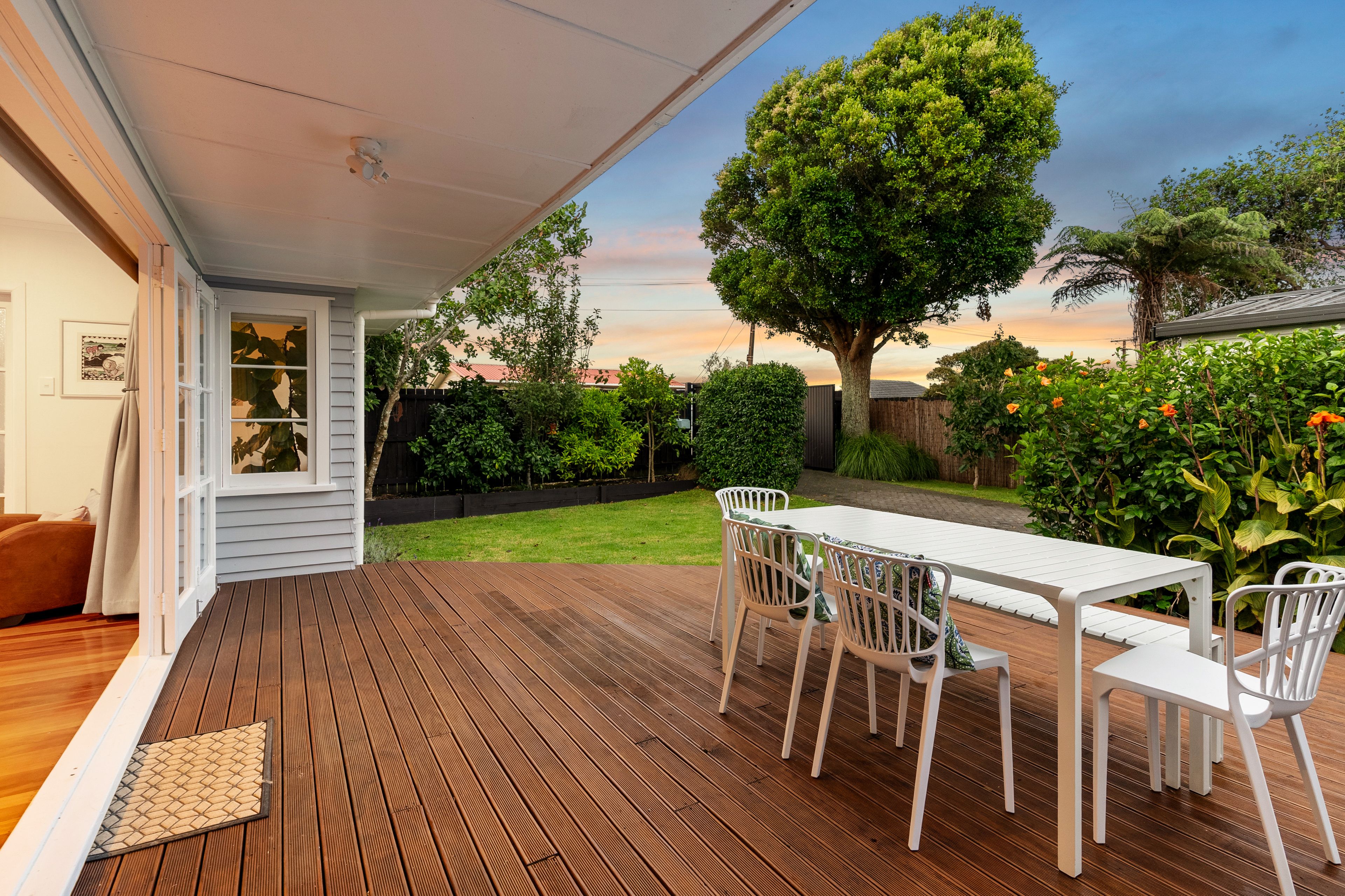 1A Rixon Place, Te Atatu Peninsula, Waitakere City