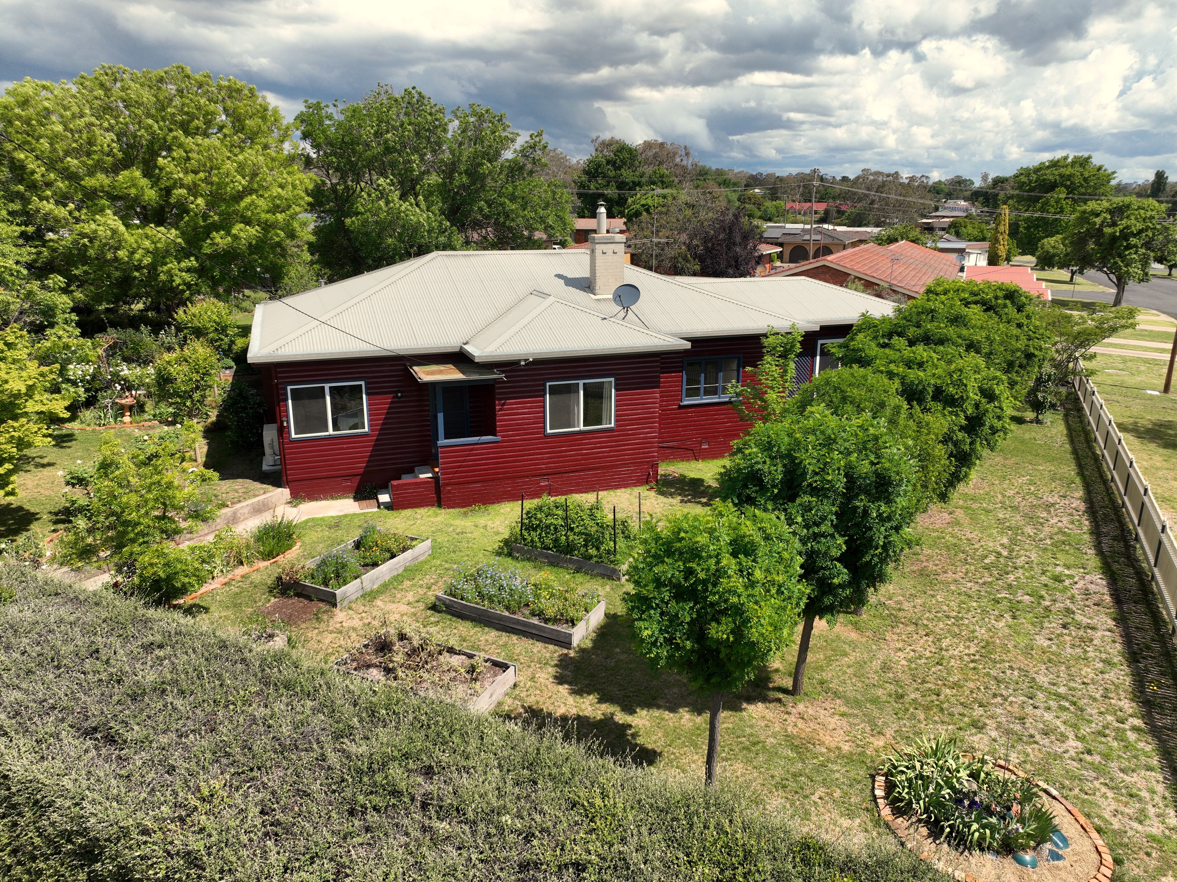 27 Cross Street, Glen Innes NSW 2370