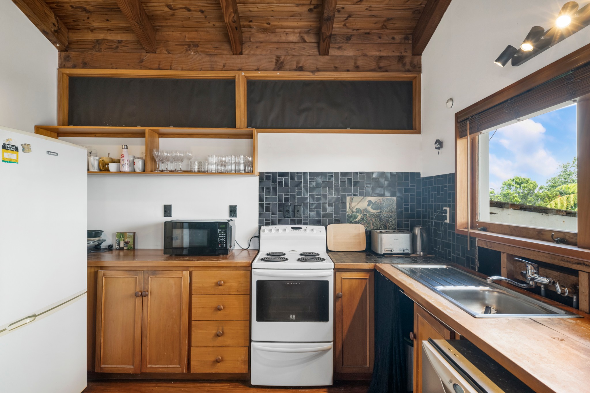 42 Mcfadzean Drive, Blockhouse Bay, Auckland City