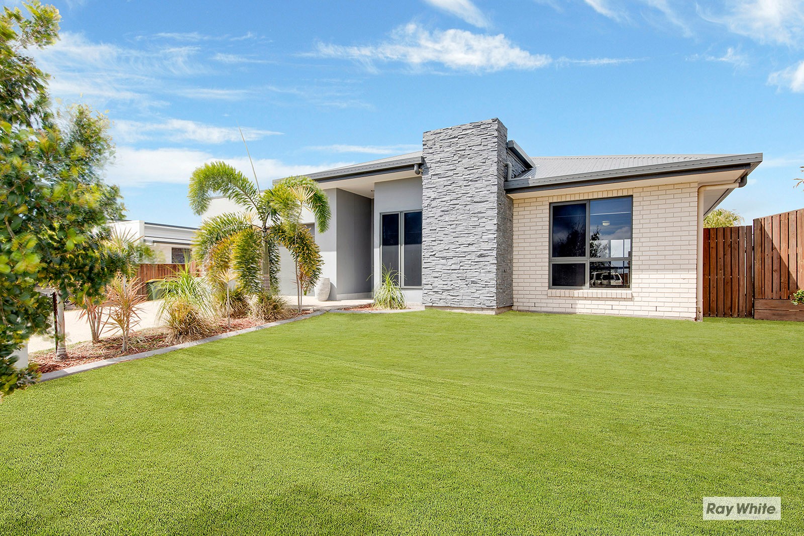 20 Norfolk Drive, Hidden Valley, QLD 4703