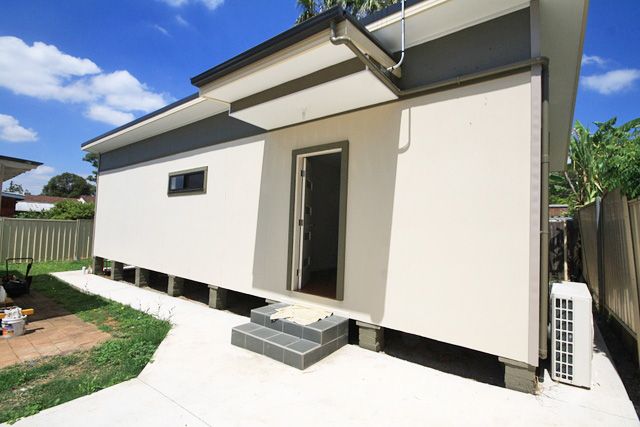 104a Ingleburn Road, Ingleburn, NSW 2565