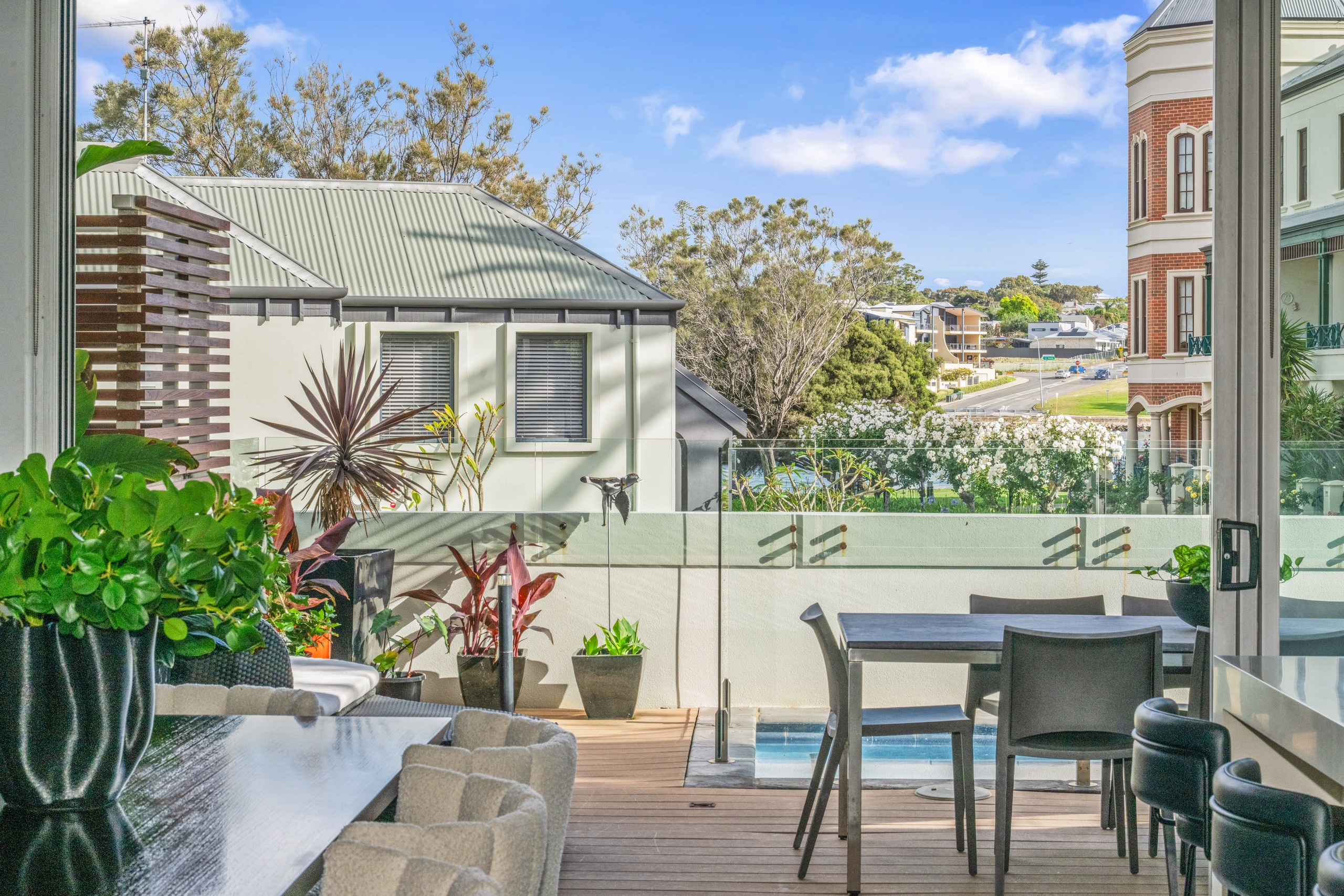18 Bruce Street, North Fremantle, WA 6159