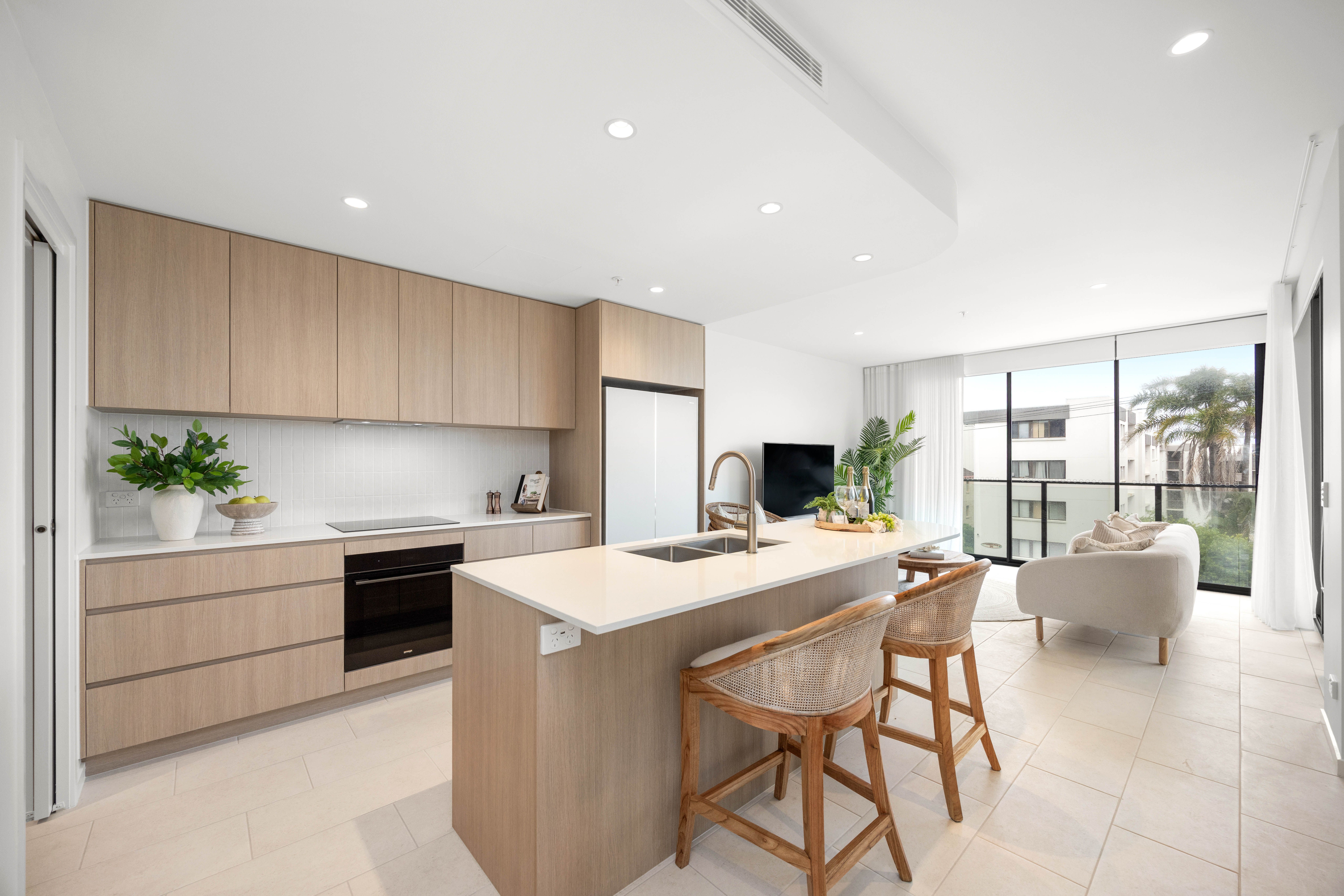 7/37-39 Moreton Parade — photo 4 of 21
