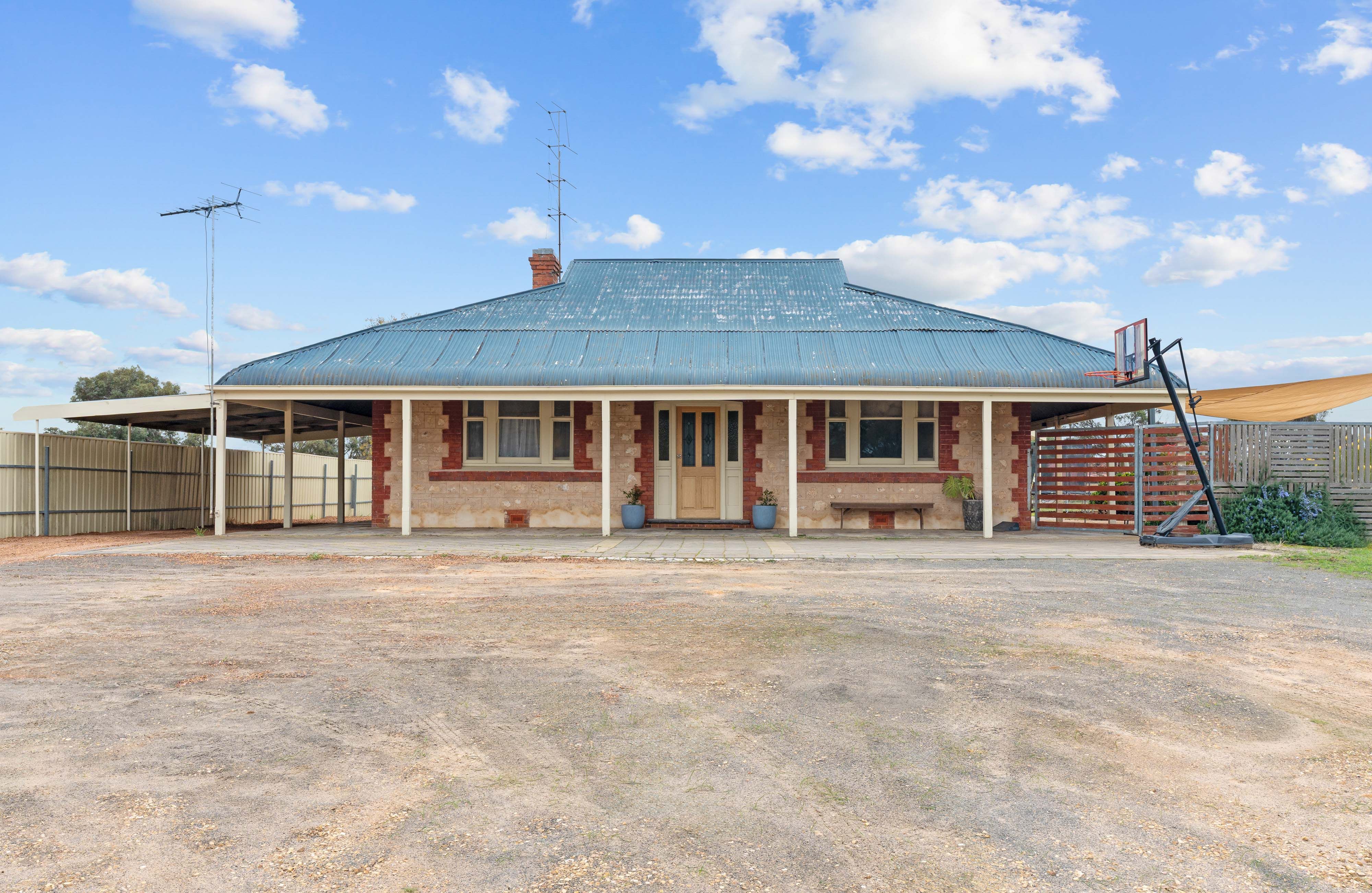 3 Kulkami Road — photo from Ray White Strathalbyn