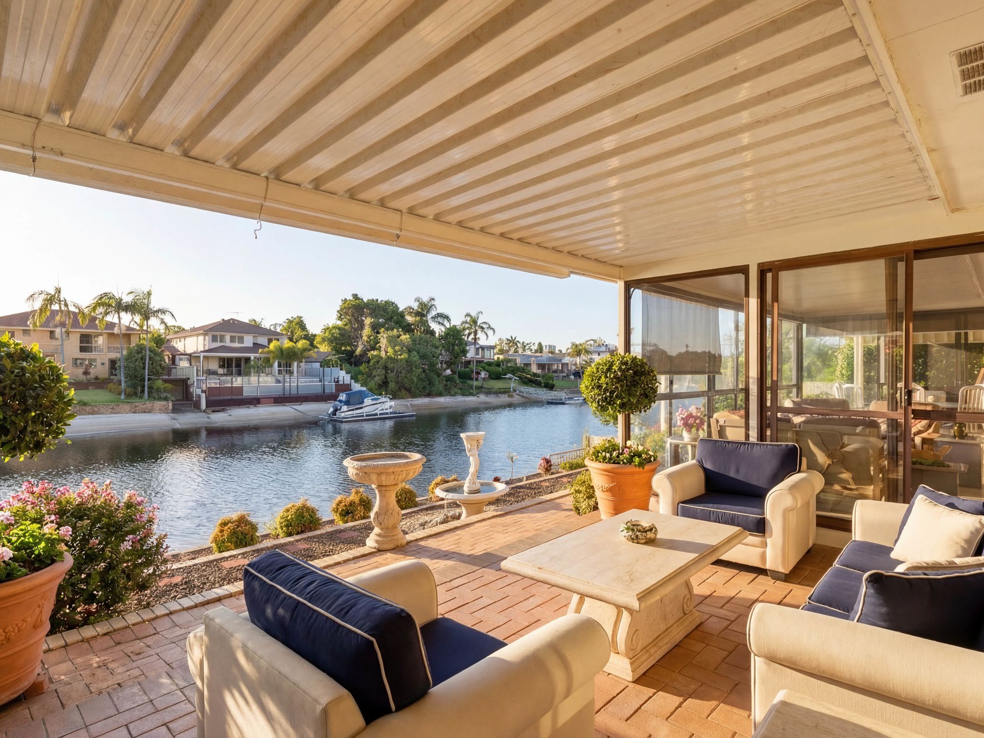 21 Coobowie Street, Broadbeach Waters, QLD 4218