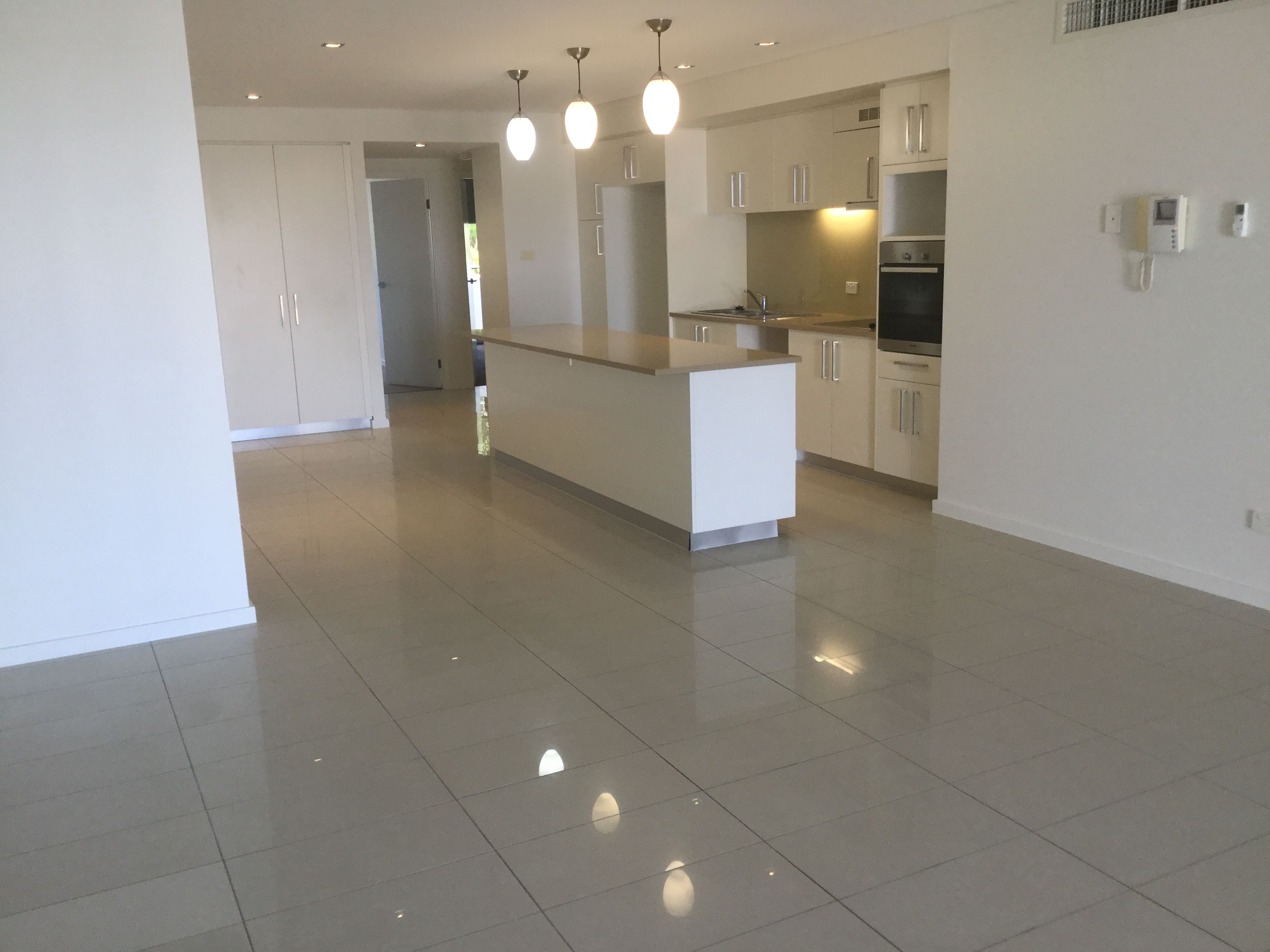 Bank For Your Future - One of Townsville's Most Prestigious Unit Complex's With a Secure Lease In Place — photo 12 of 23