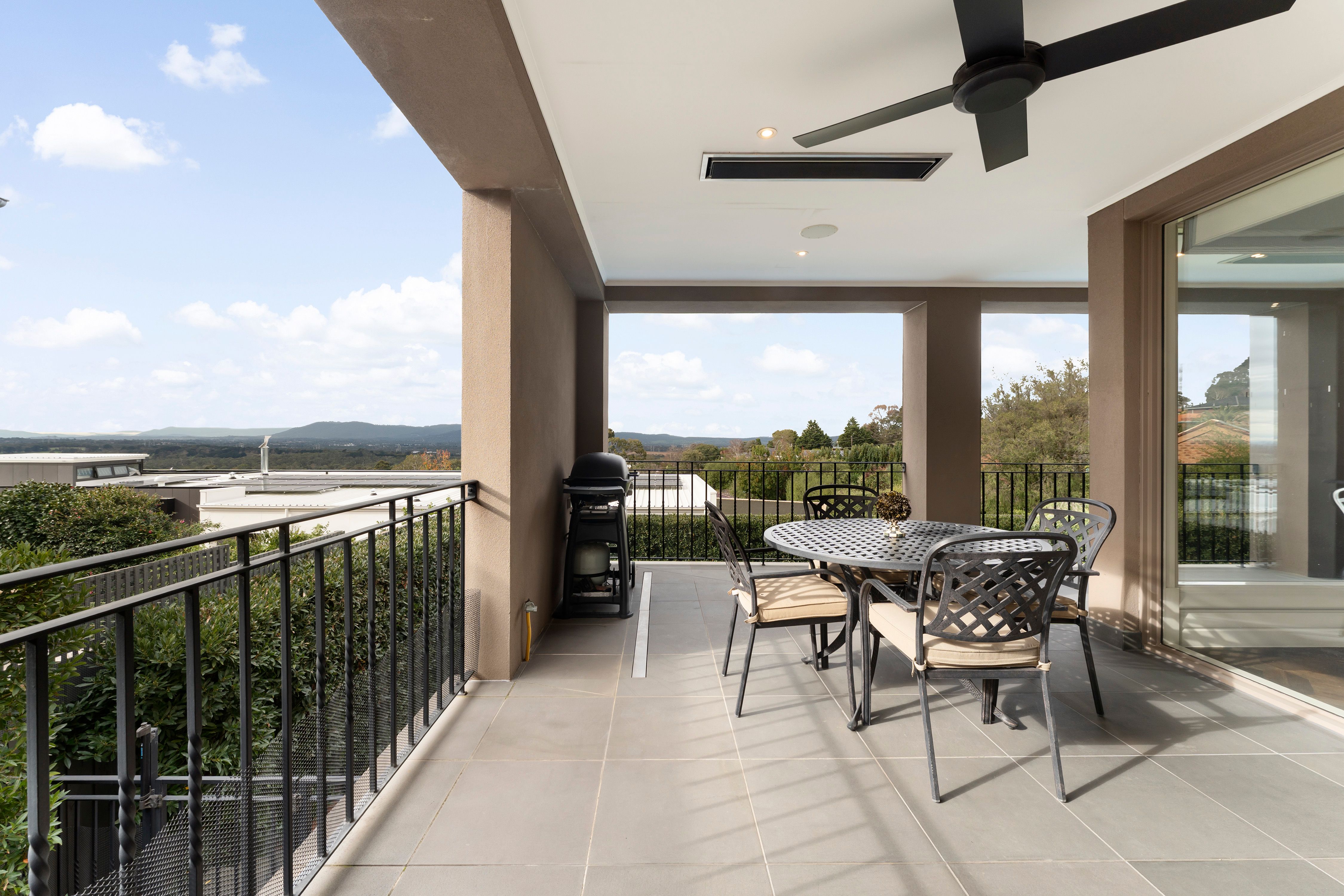 10 Gwingana Crescent — photo 18 of 22