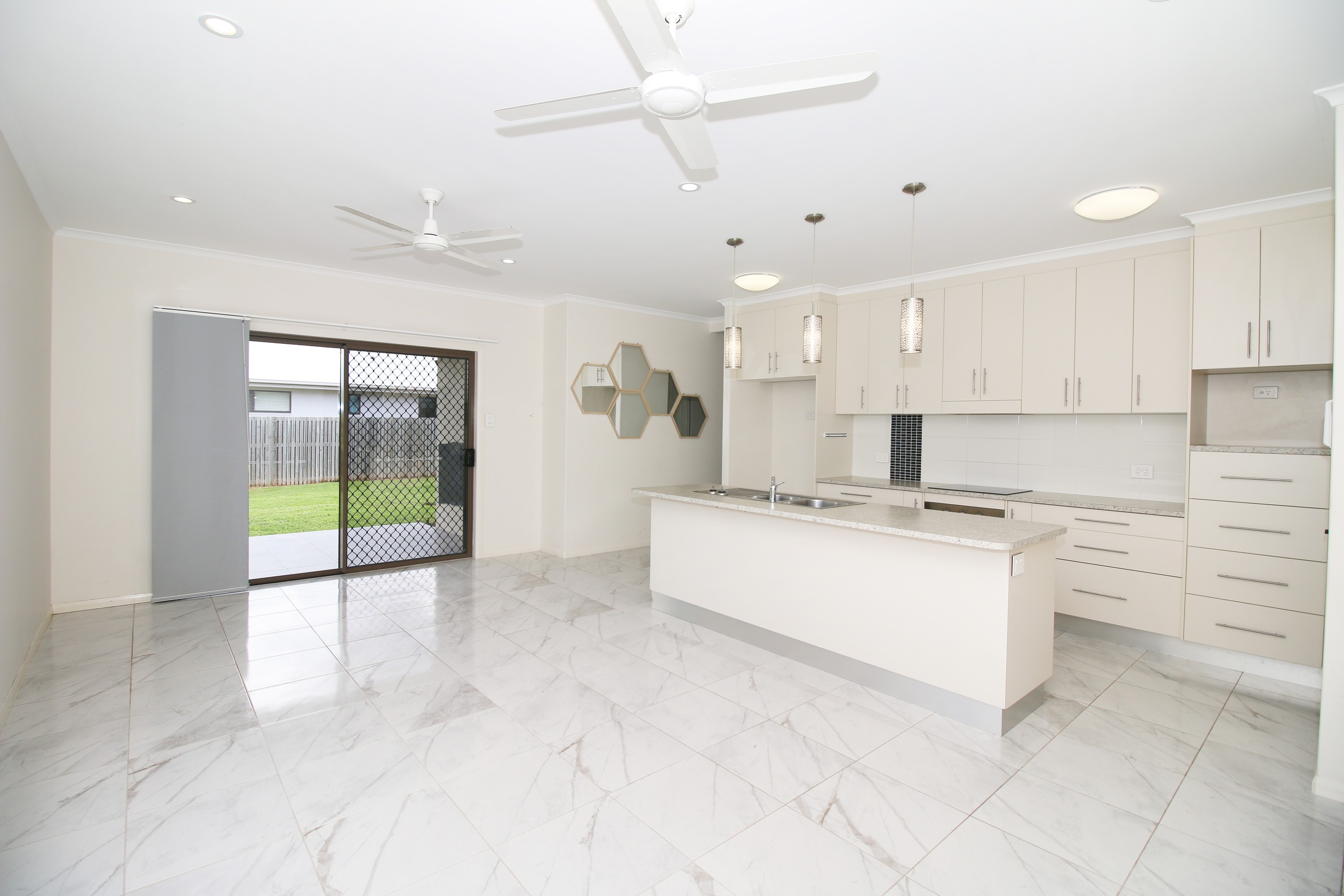 7 Emperor Boulevard, Burdell, QLD 4818