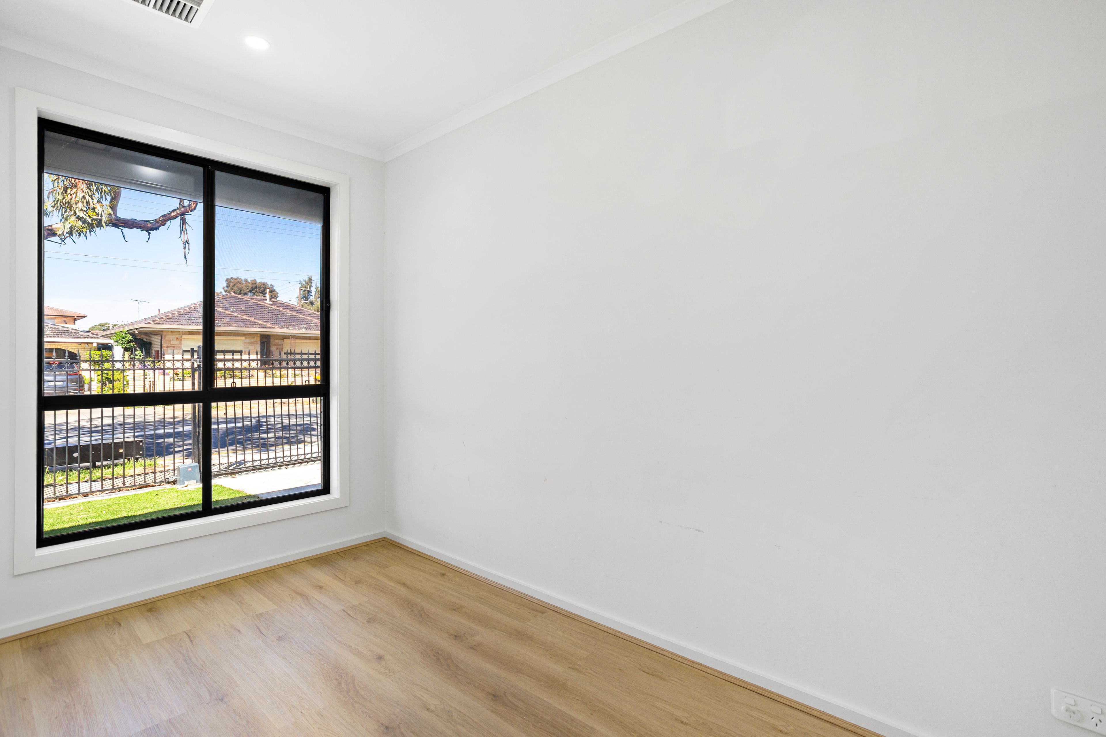43A Richard Street — photo 12 of 17