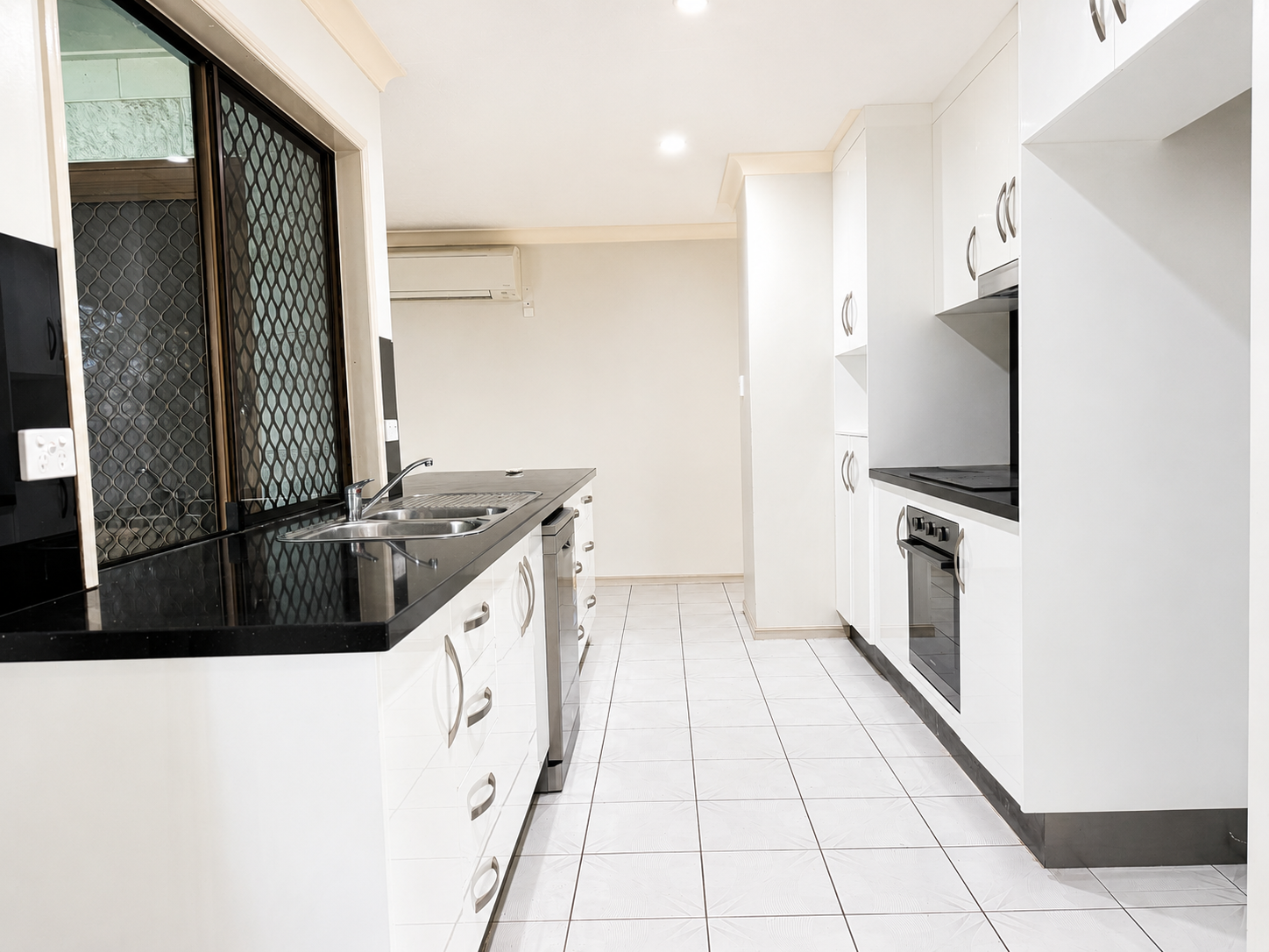 25 Campion Circle, Kirwan, QLD 4817