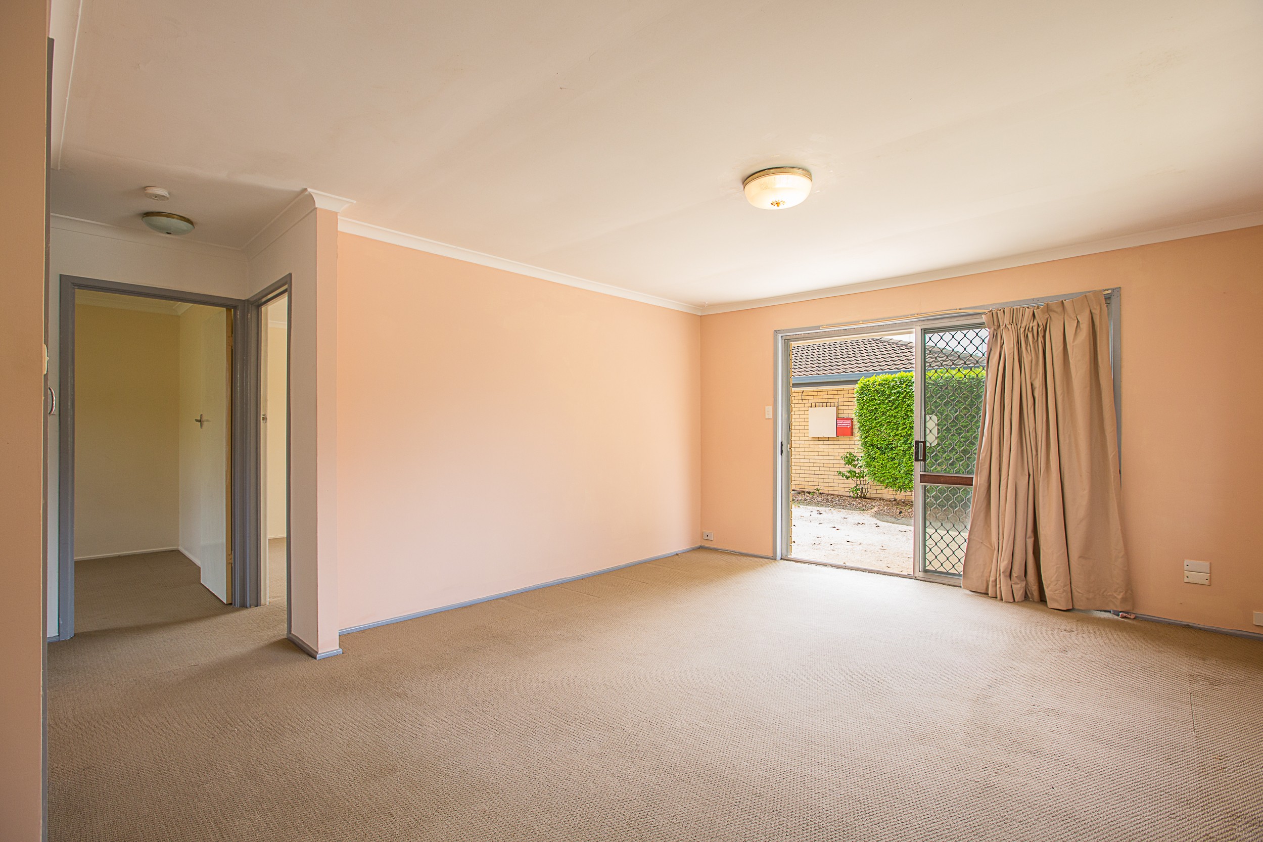 1/10 Parneno Street, Chevron Island, QLD 4217