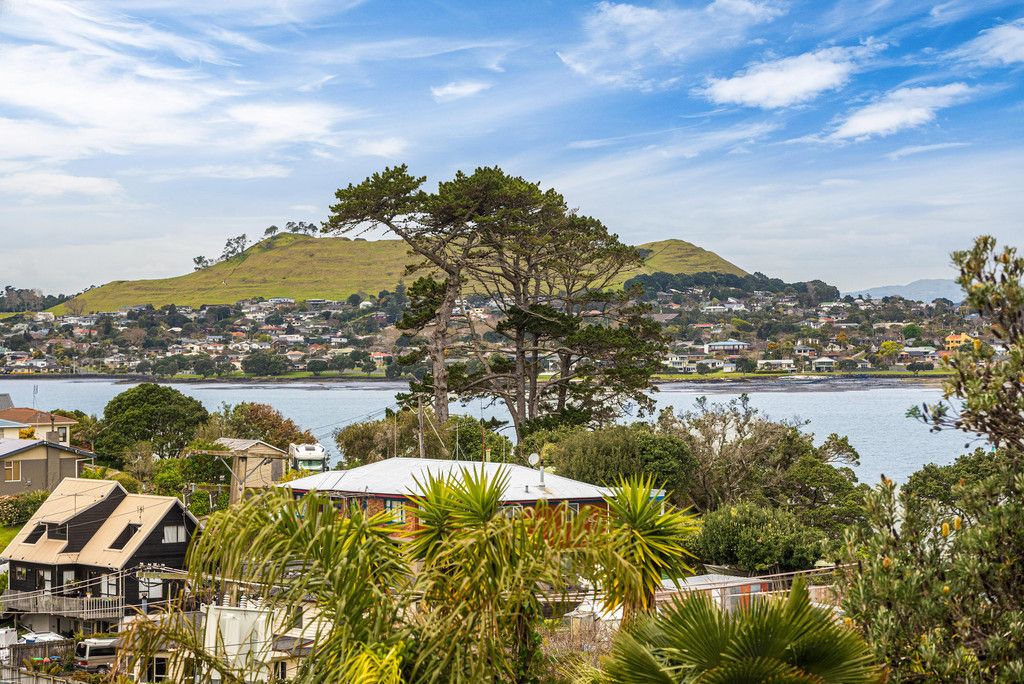 24 Hoskins Avenue, Hillsborough, Auckland City