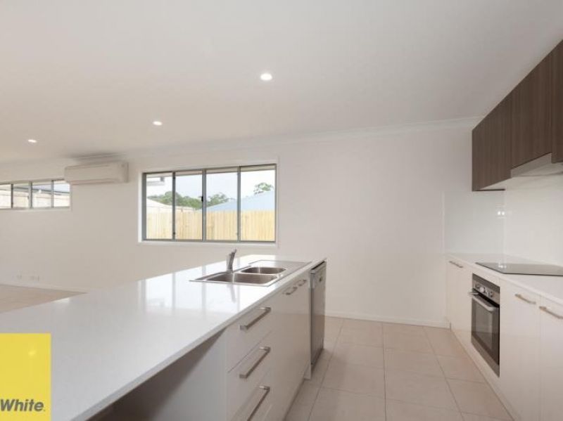 15 Hardwood Street, SPRING MOUNTAIN, QLD 4300