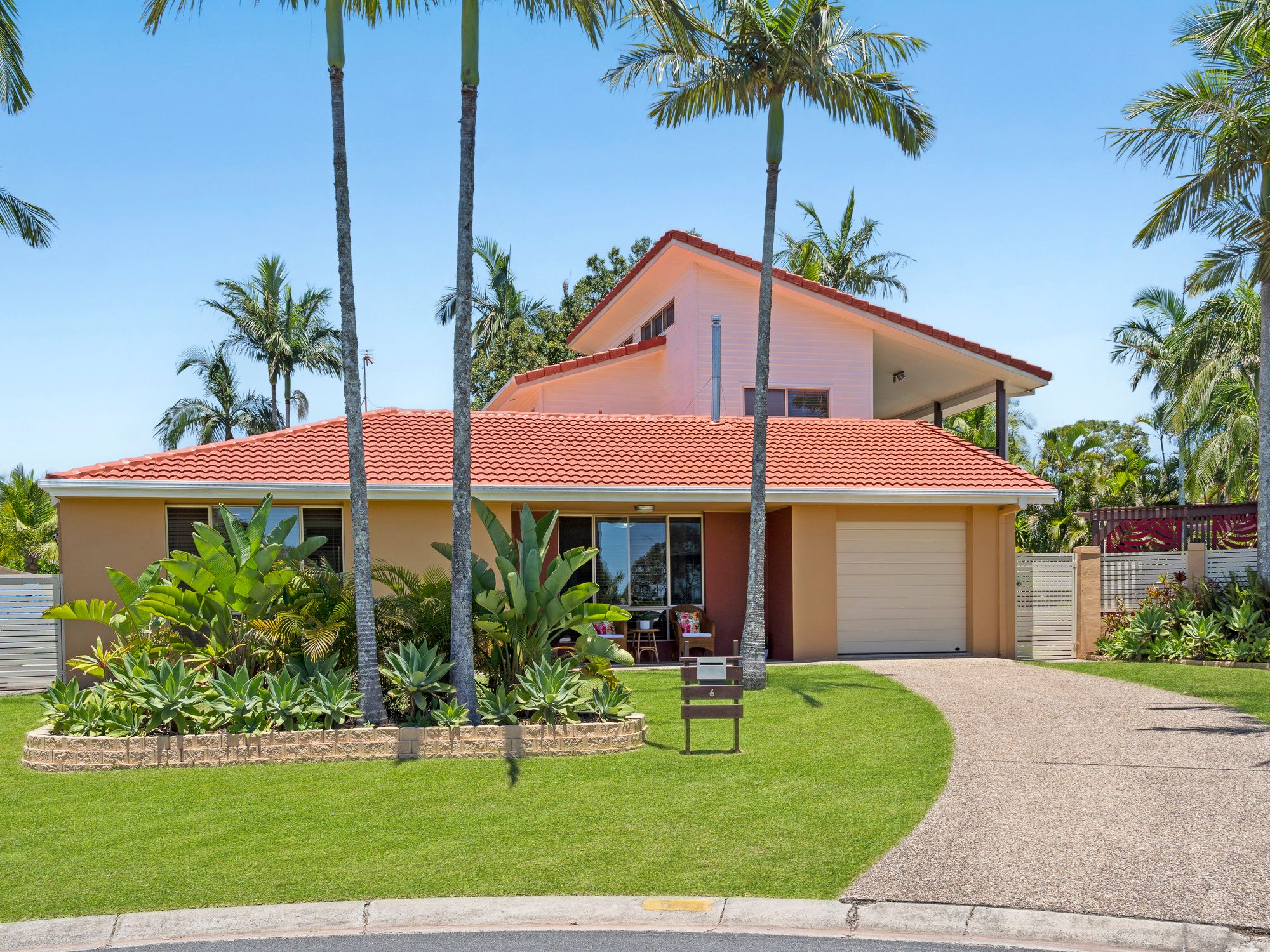 6 Goulburn Court, Helensvale, QLD 4212