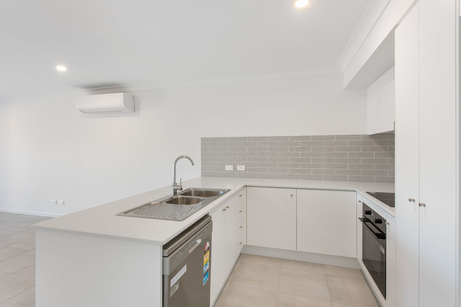 22 Amaroo Street, Morayfield, QLD 4506