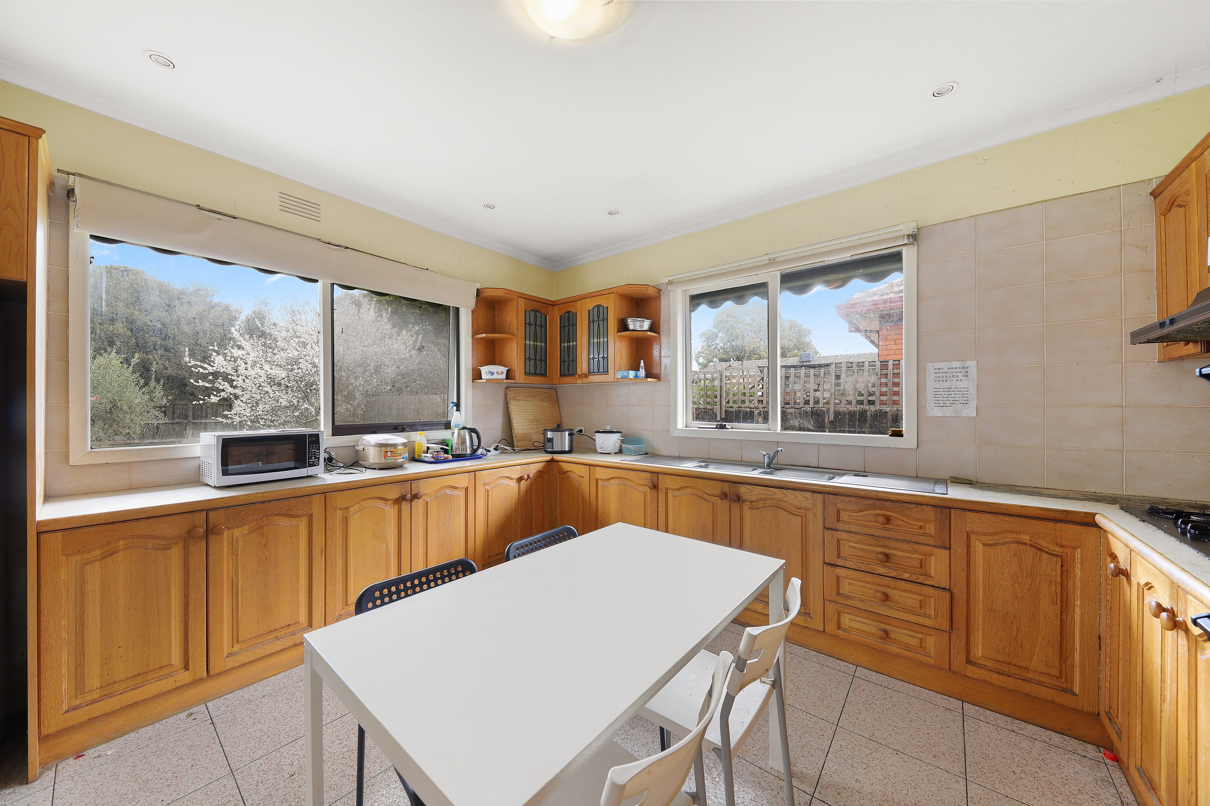 28 Clarendon Avenue, Oakleigh South, VIC 3167