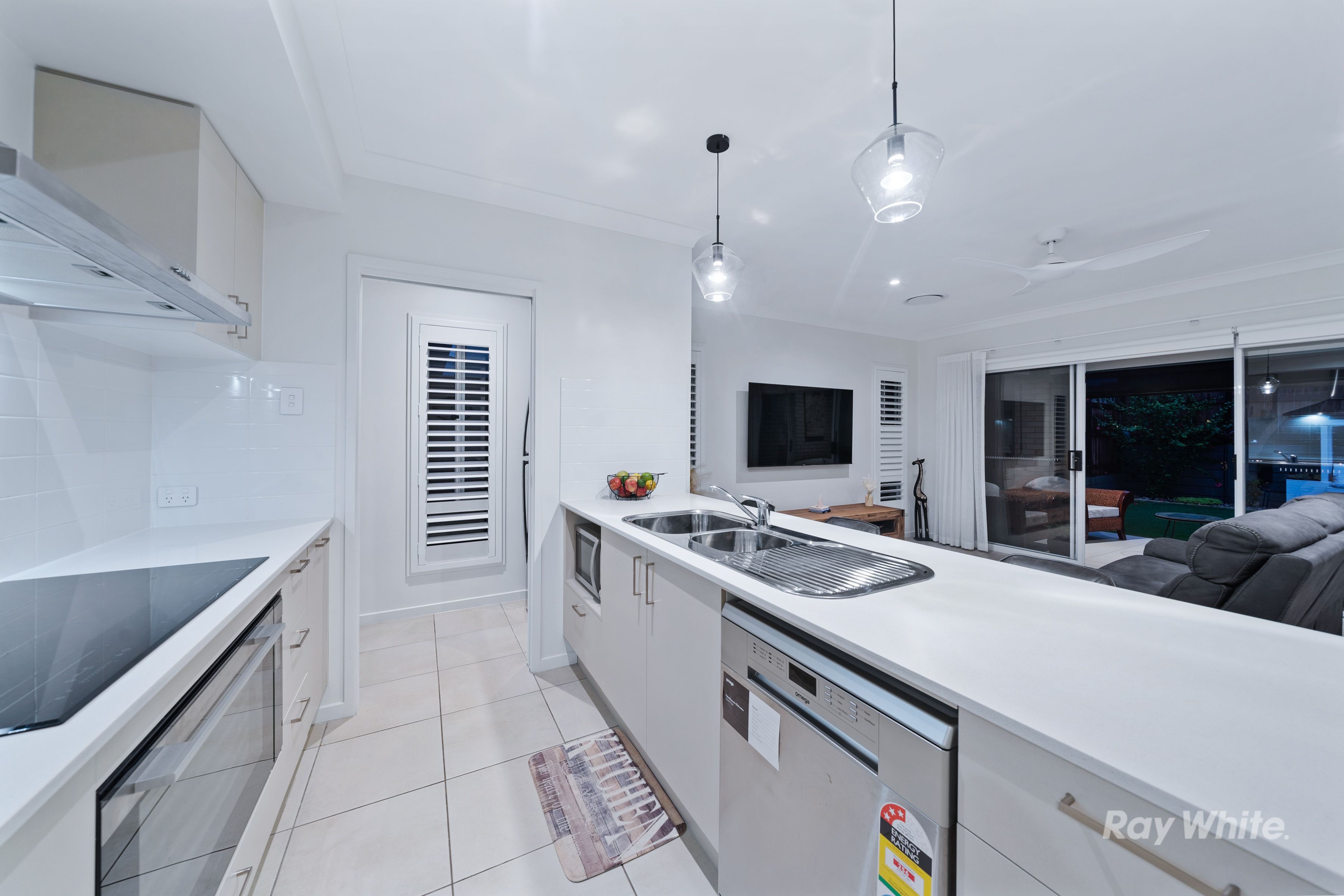 17 Amber Circuit, Greenbank, QLD 4124