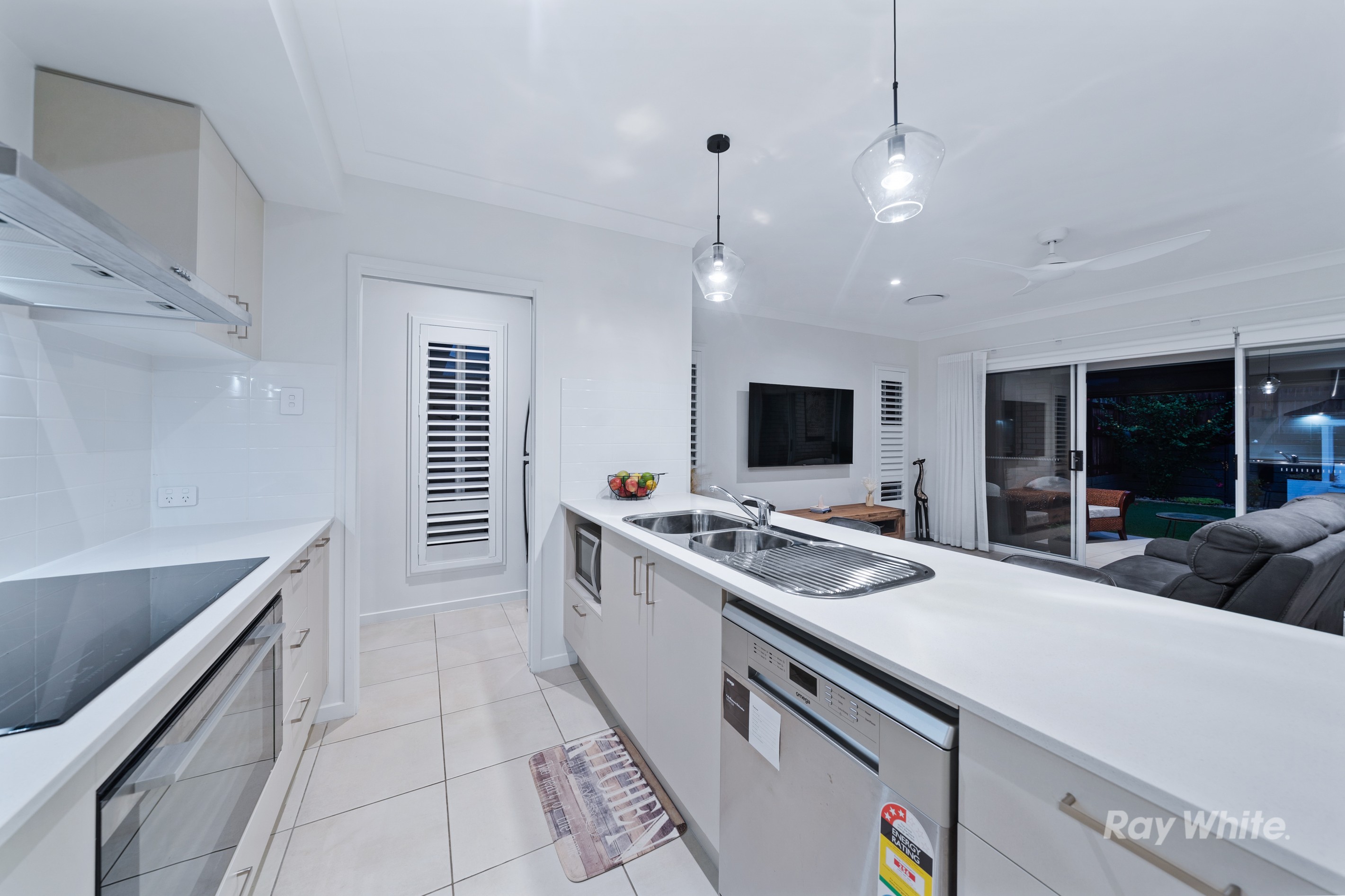 17 Amber Circuit, Greenbank, QLD 4124