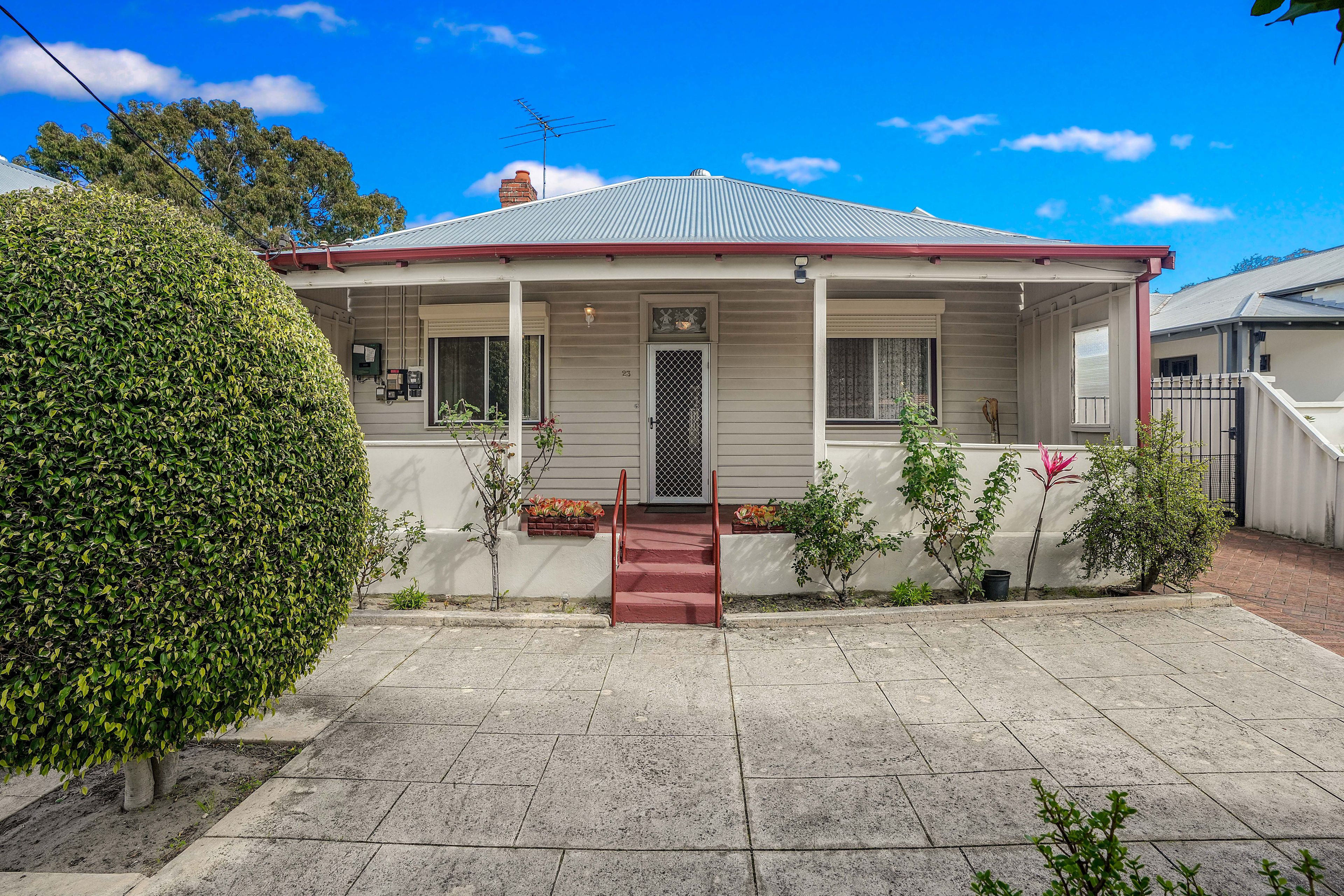 23 Dunedin Street, Mount Hawthorn, WA 6016 Sold House Ray White