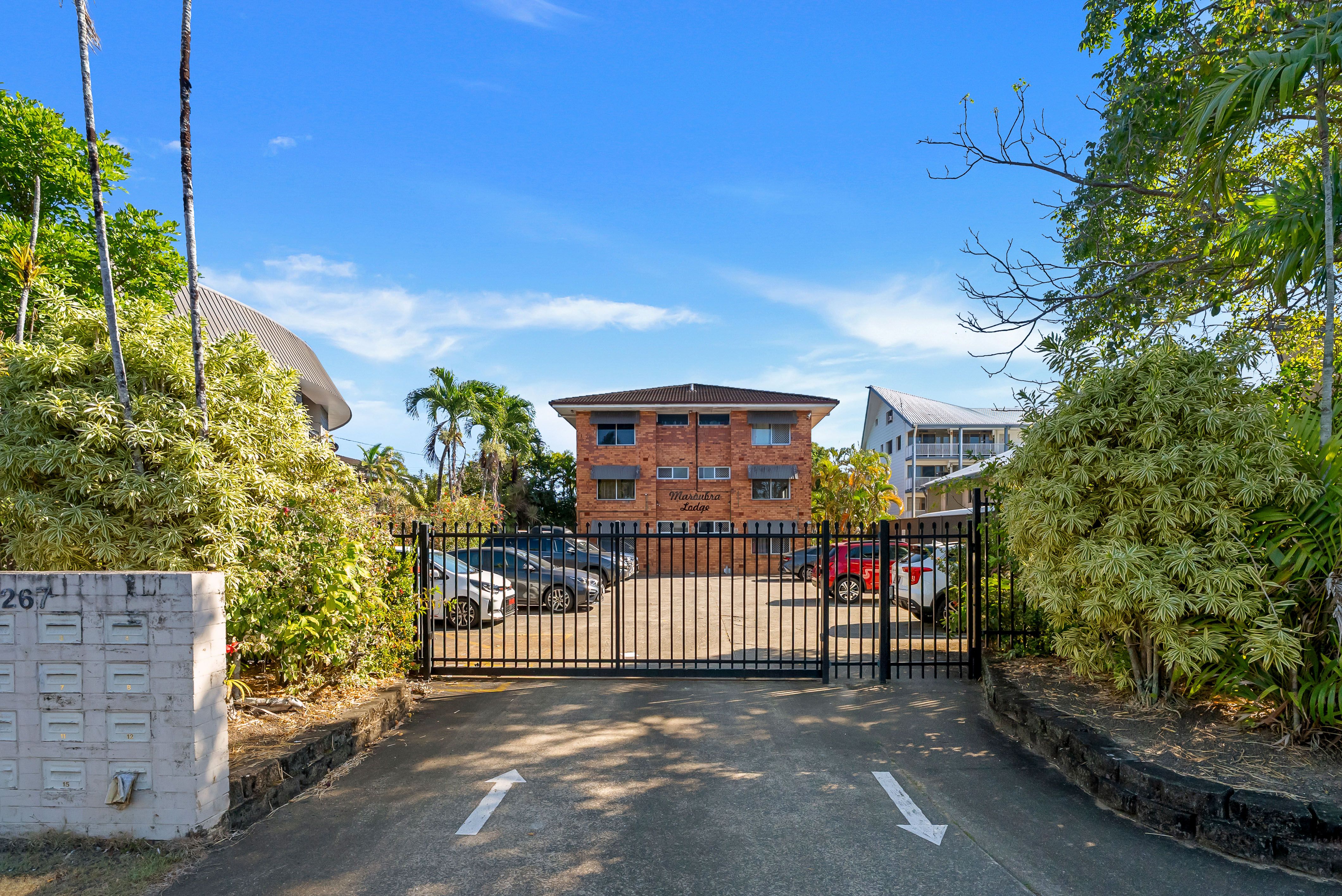 10/267-269 Sheridan Street — photo from Ray White Cairns