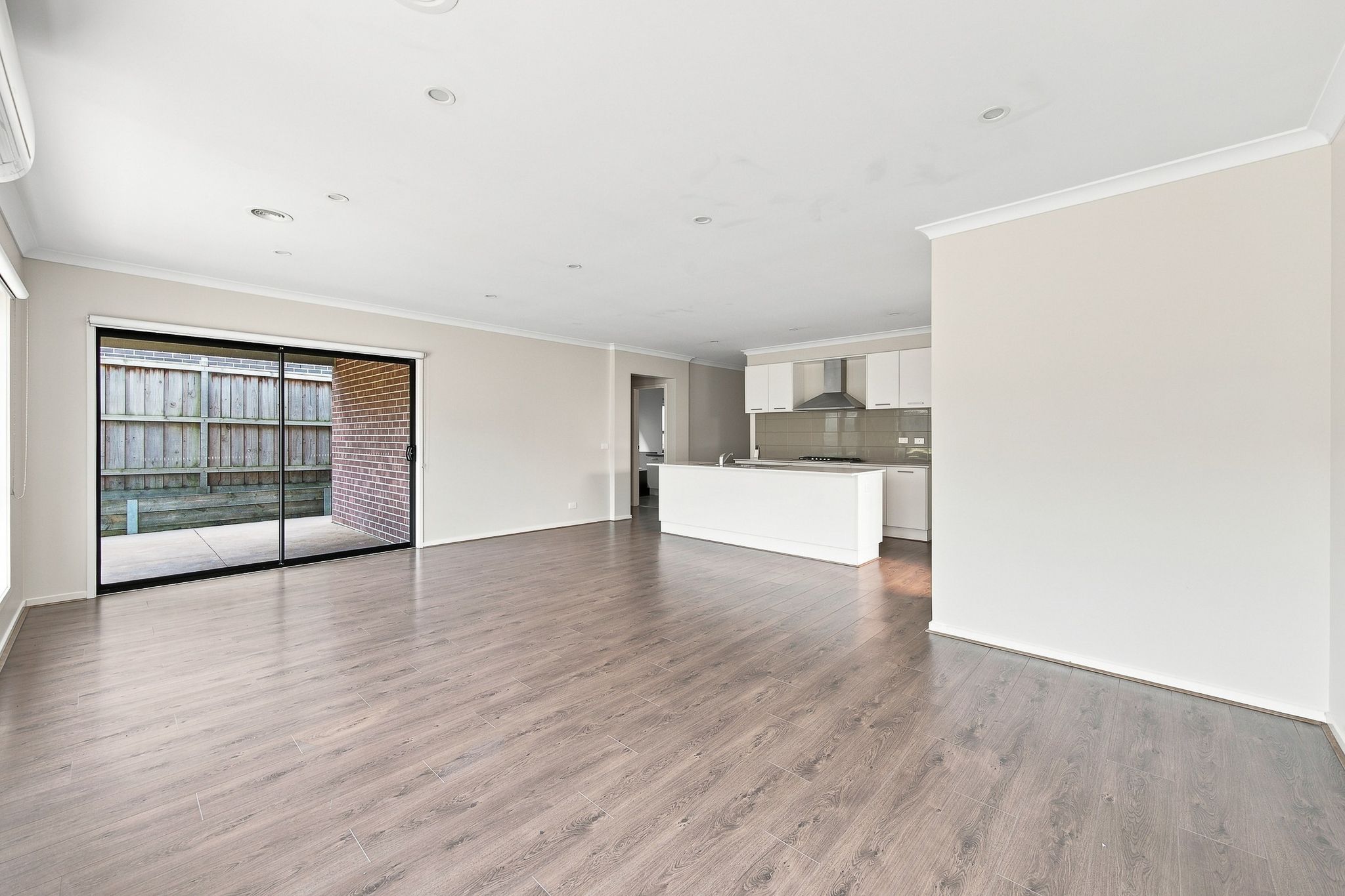 45 Littleshore Crescent — photo 14 of 19