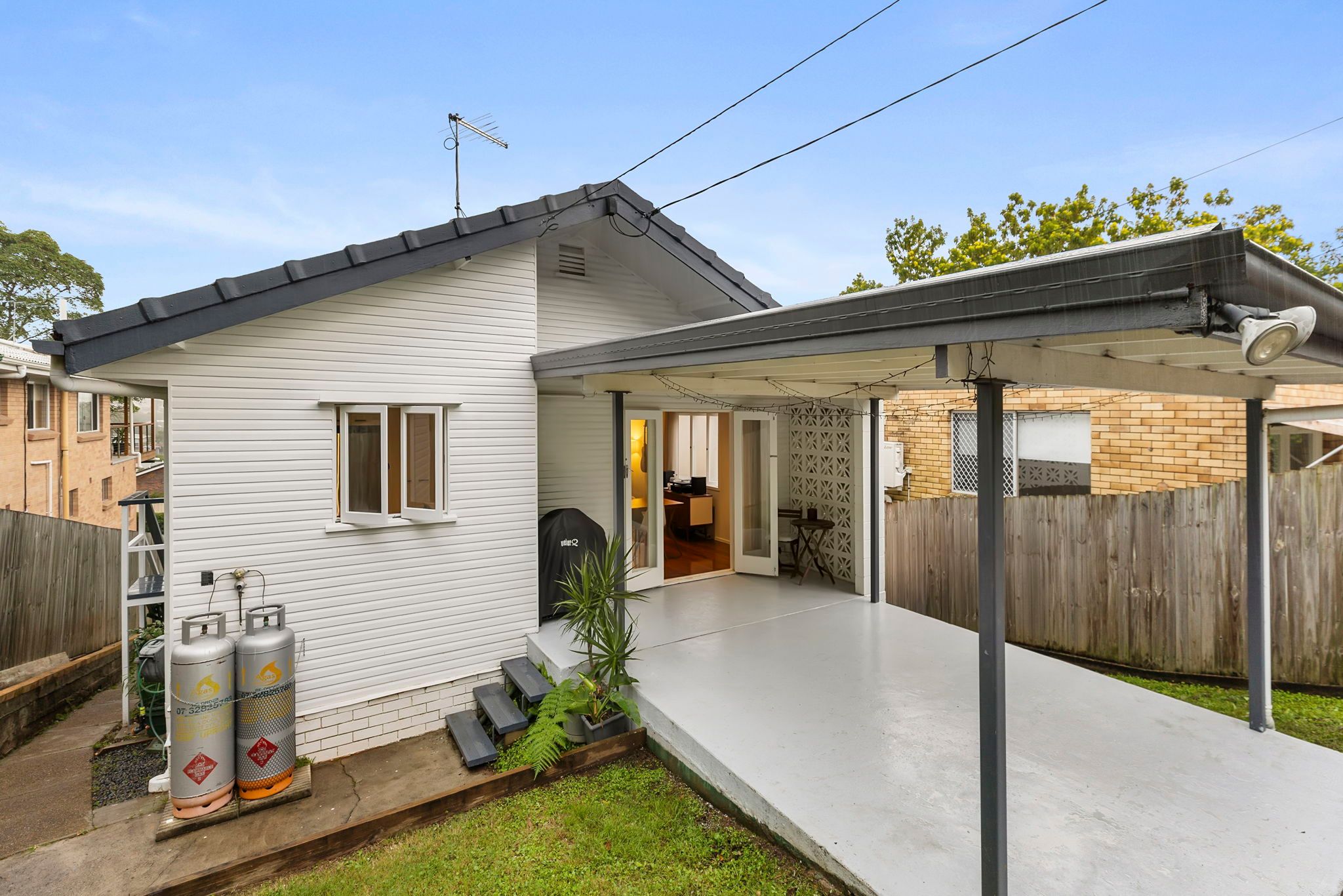 33 Crest Street, Mount Gravatt East QLD 4122