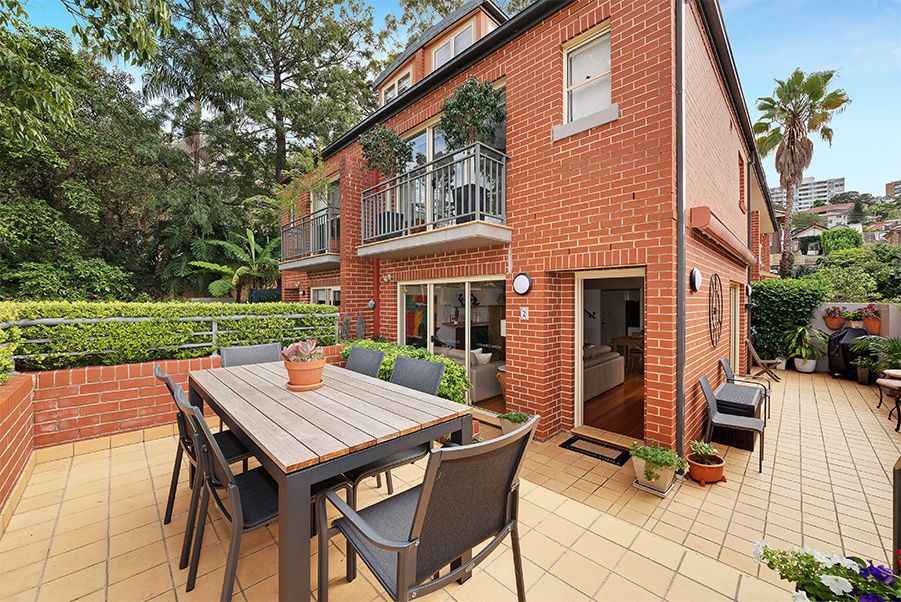 2/10 Eaton Street, Neutral Bay, NSW 2089