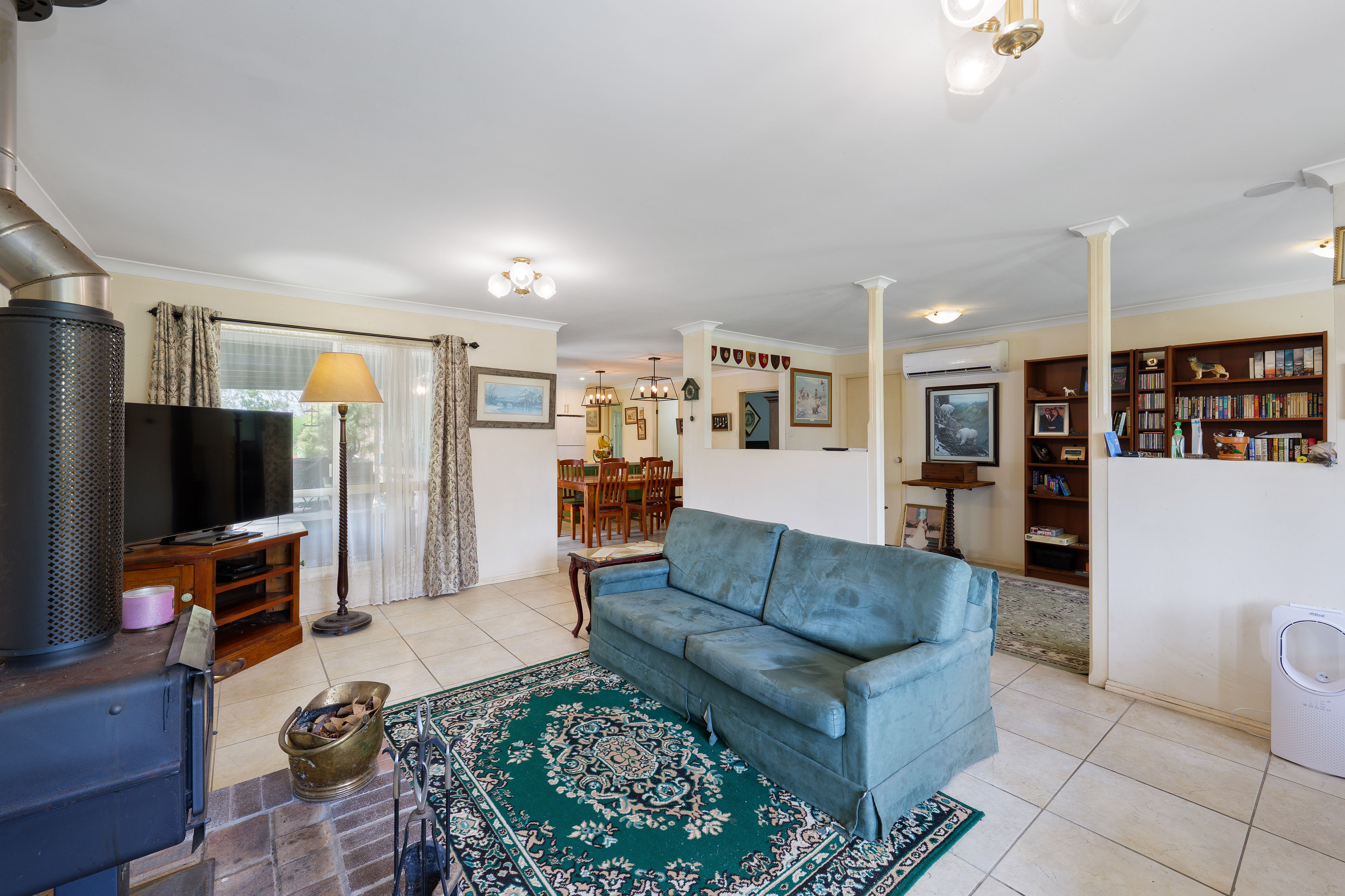 27 Tibrogargan Close, Loganholme, QLD 4129