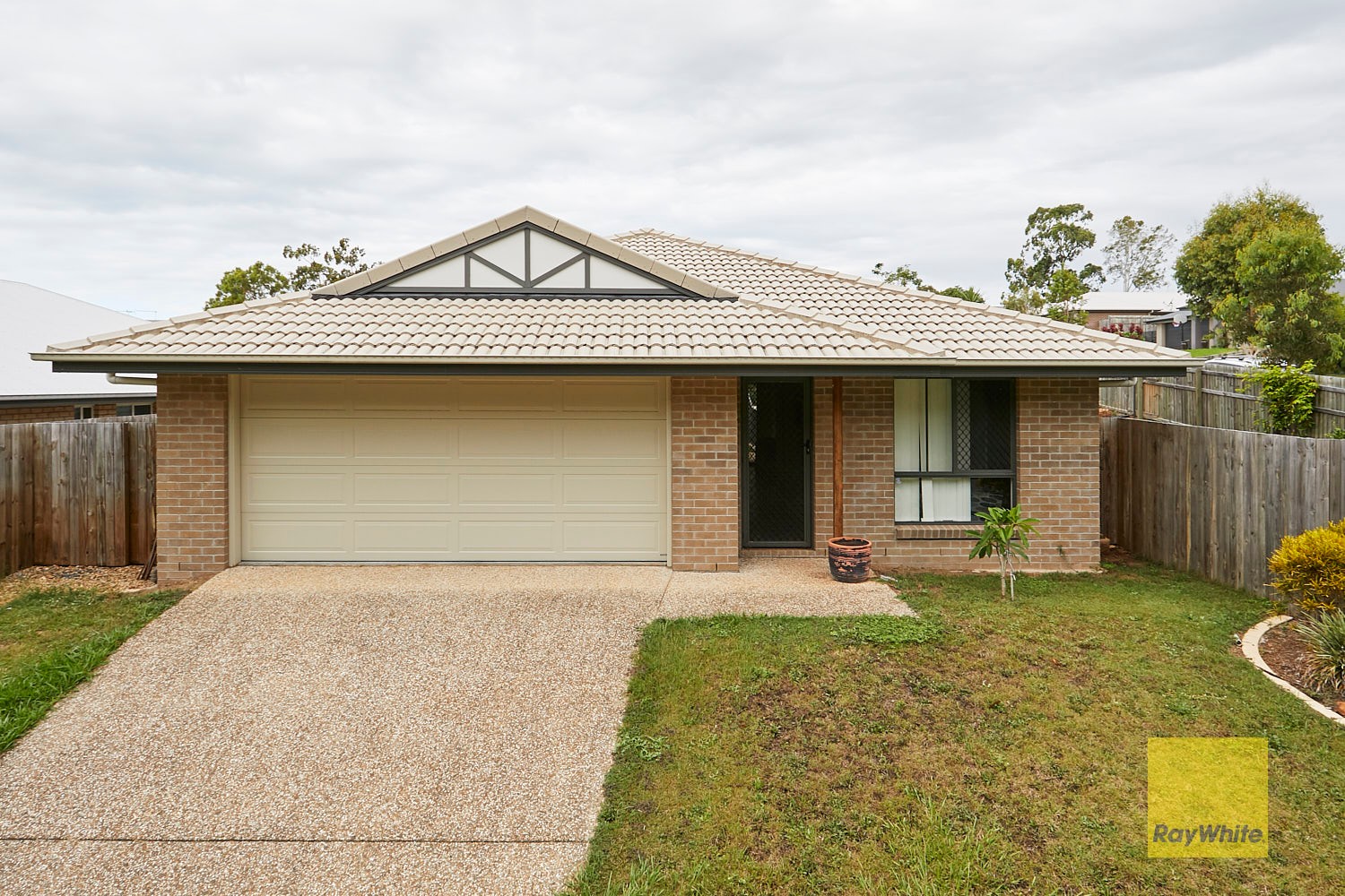 102 Brookvale Drive, Victoria Point, QLD 4165