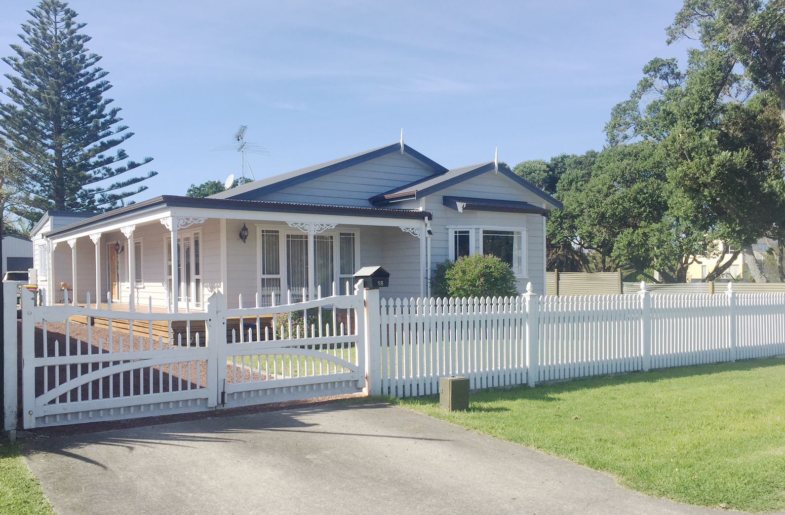 18 Puriri Road, Beachlands, Manukau City