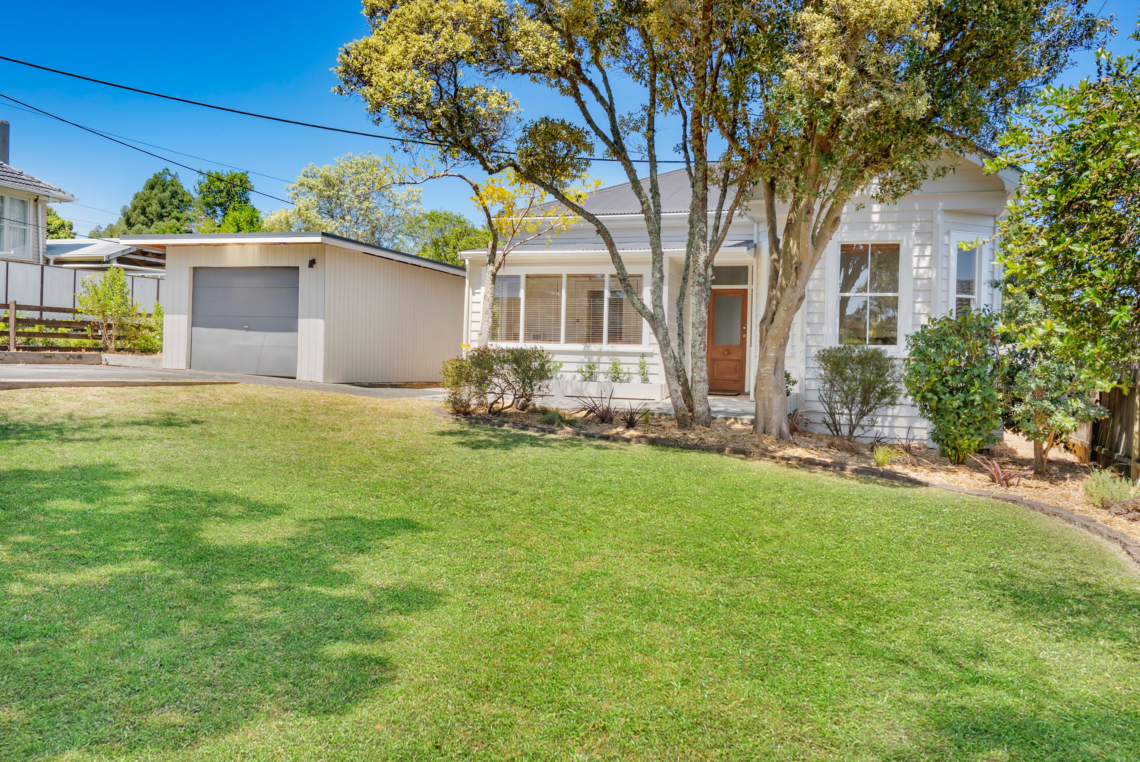 66 Roberts Road, Glenfield, North Shore City
