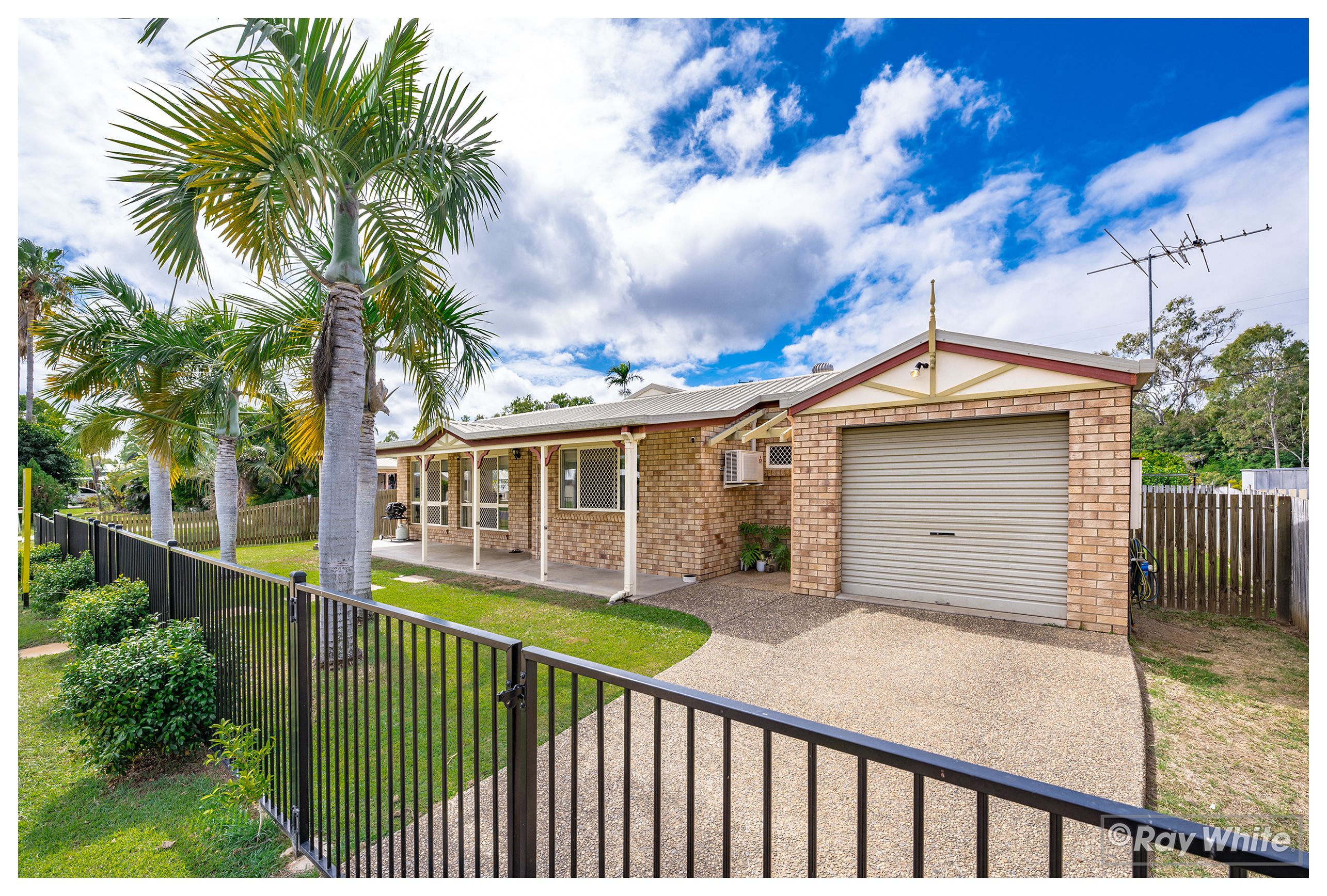 64 Bean Avenue, Parkhurst, QLD 4702
